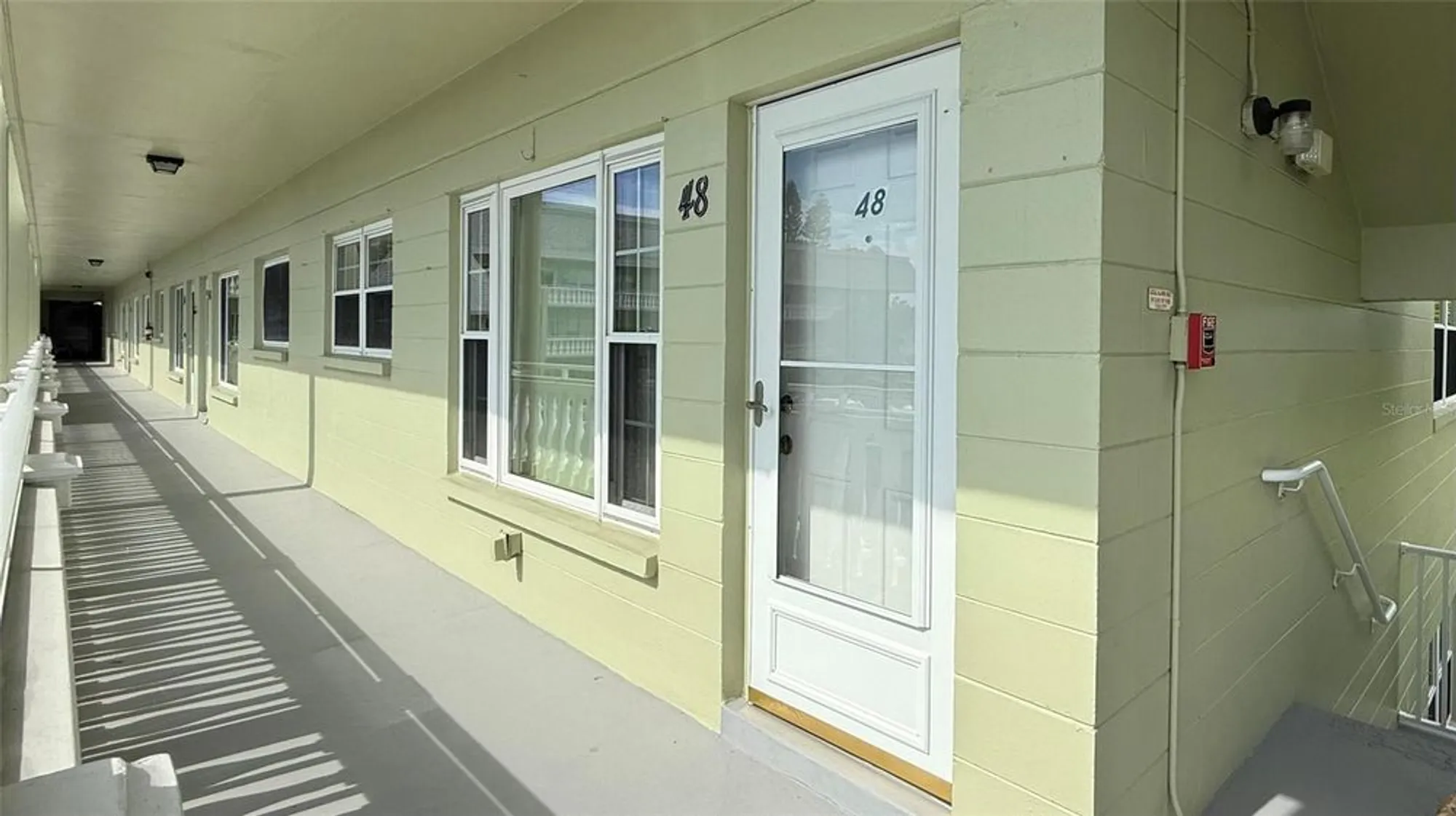 Property Slideshow image 4 of 33 | 2460 canadian way 48, Clearwater, FL, 33763