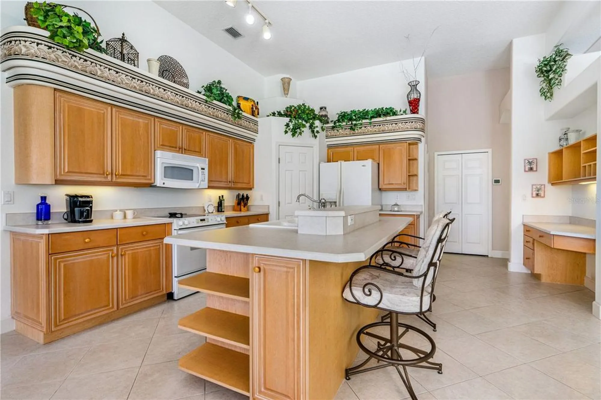 Property Slideshow image 28 of 61 | 4 lakewood dr, Ormond Beach, FL, 32174