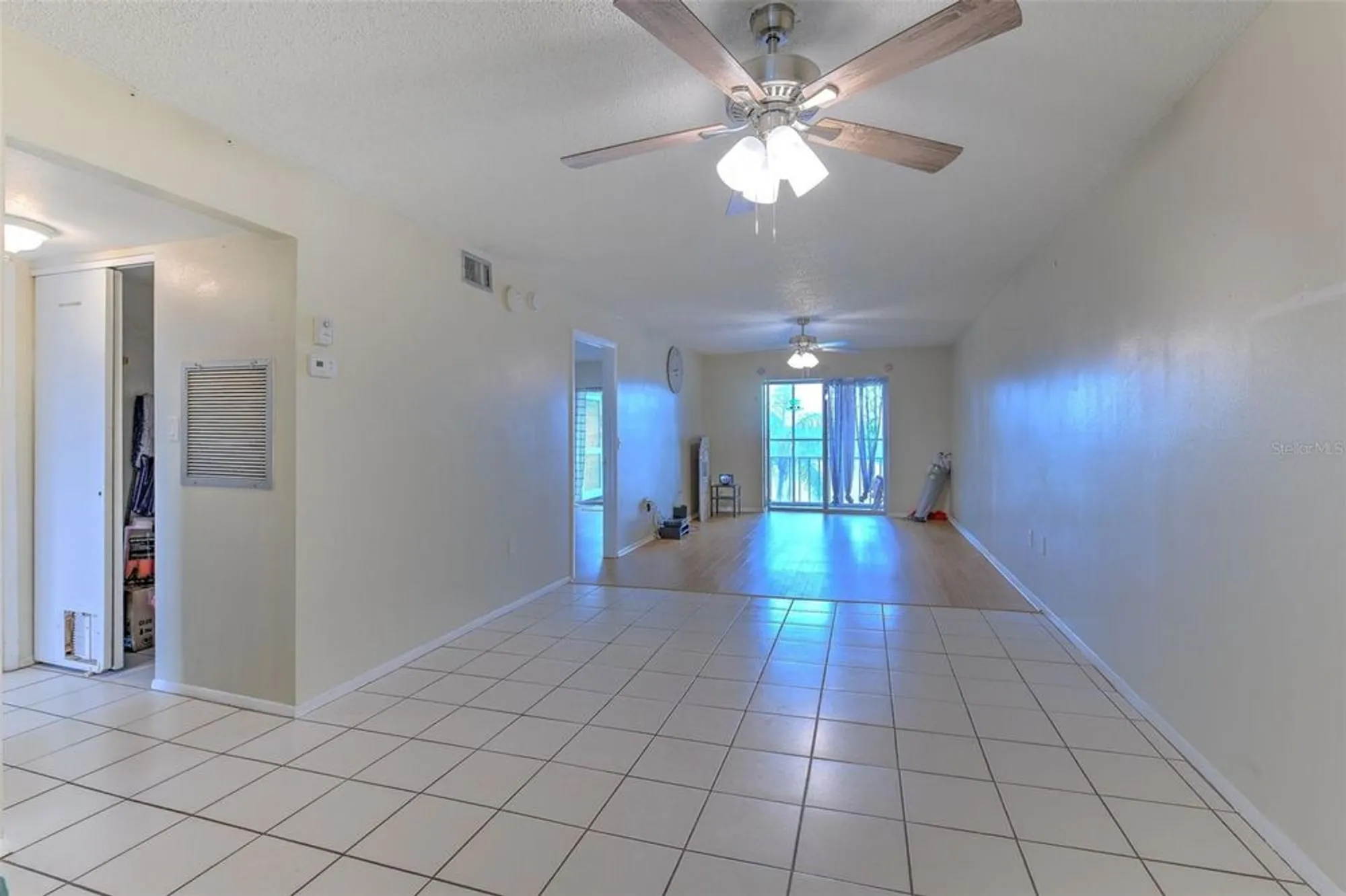 Property Slideshow image 11 of 35 | 3753 lake bayshore dr h305, Bradenton, FL, 34205