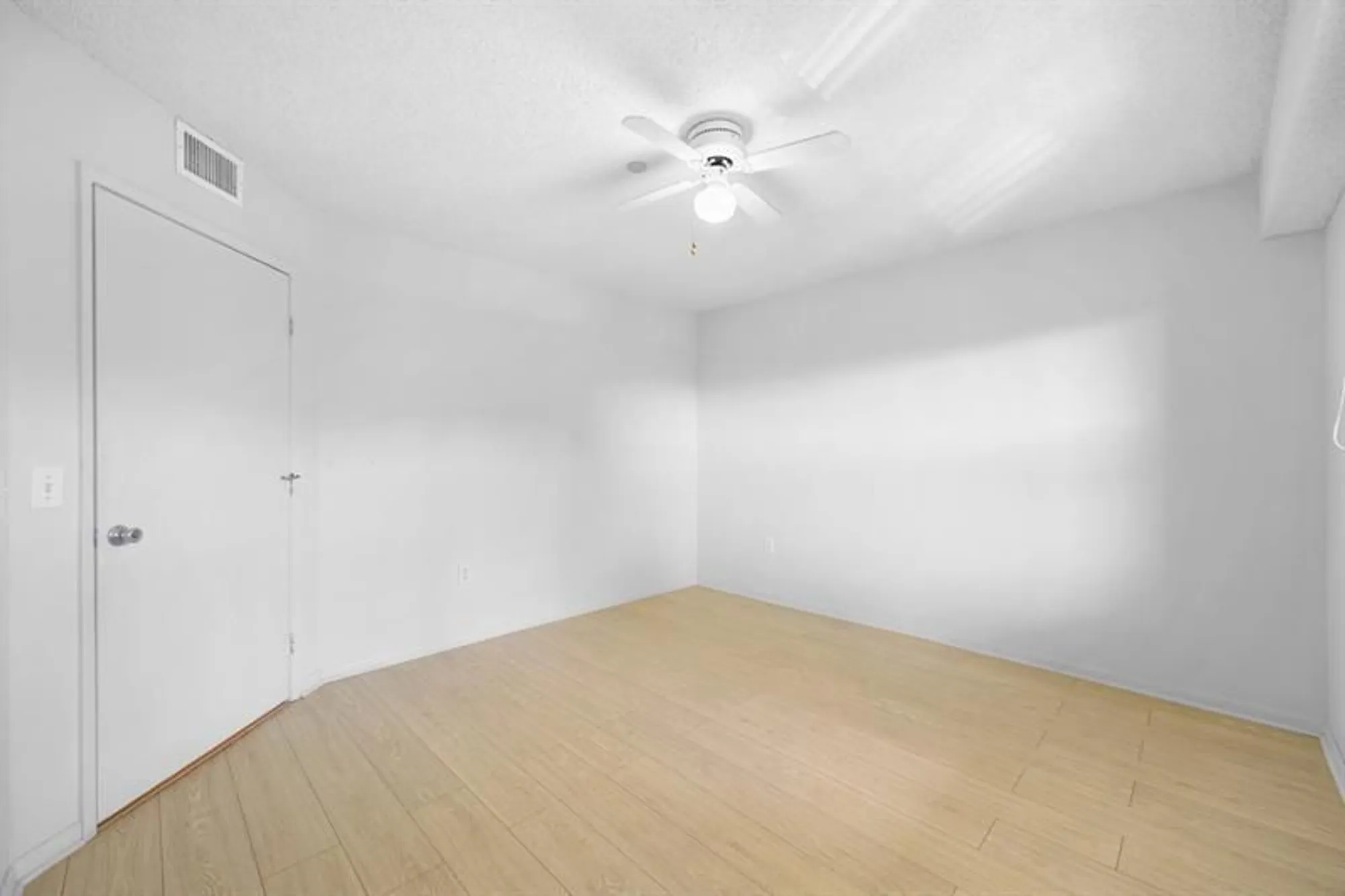 Property Slideshow image 16 of 23 | 550 sw 137th ave 401l, Pembroke Pines, FL, 33027