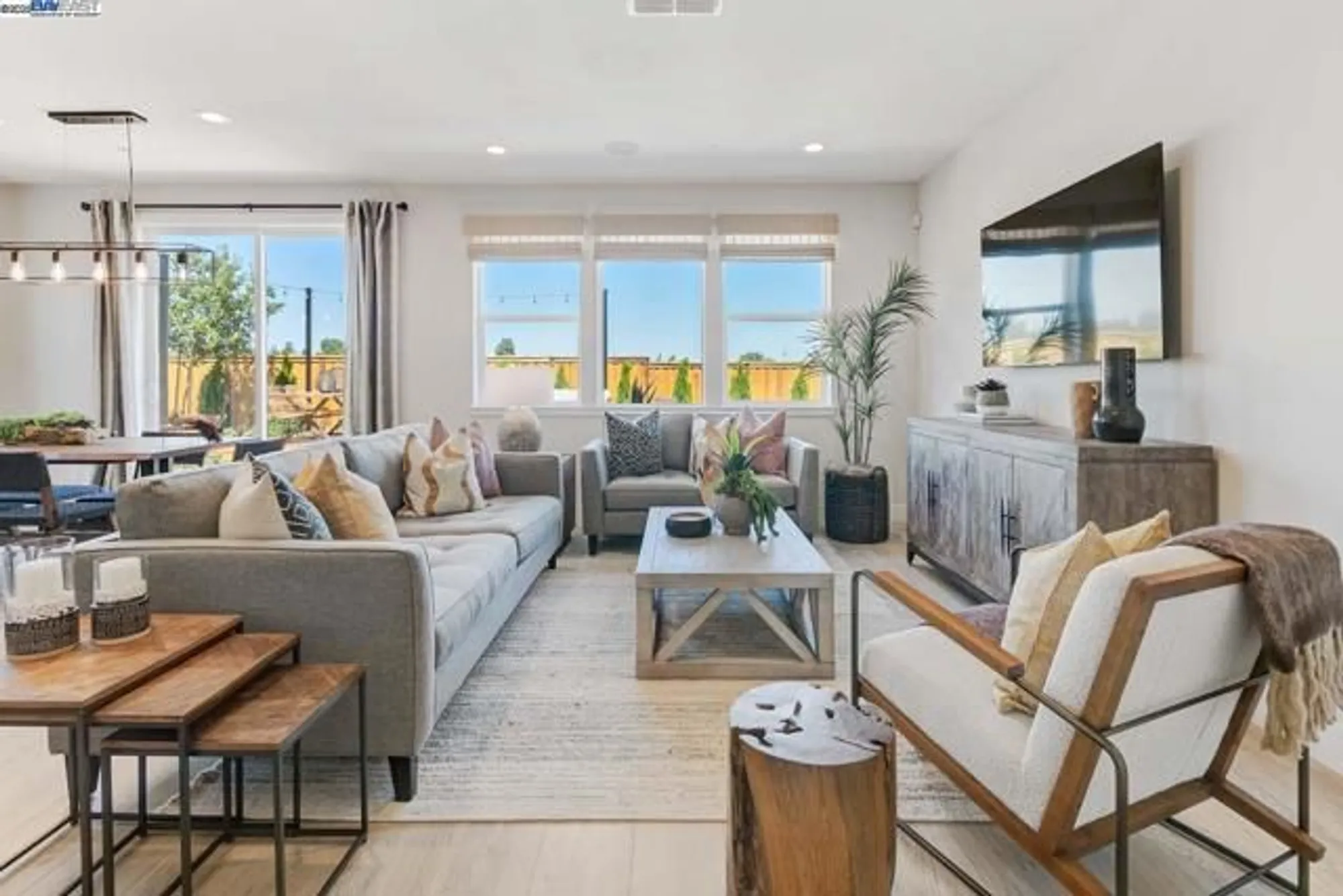 Property Slideshow image 8 of 30 | 1342 marceline dr, Manteca, CA, 95336