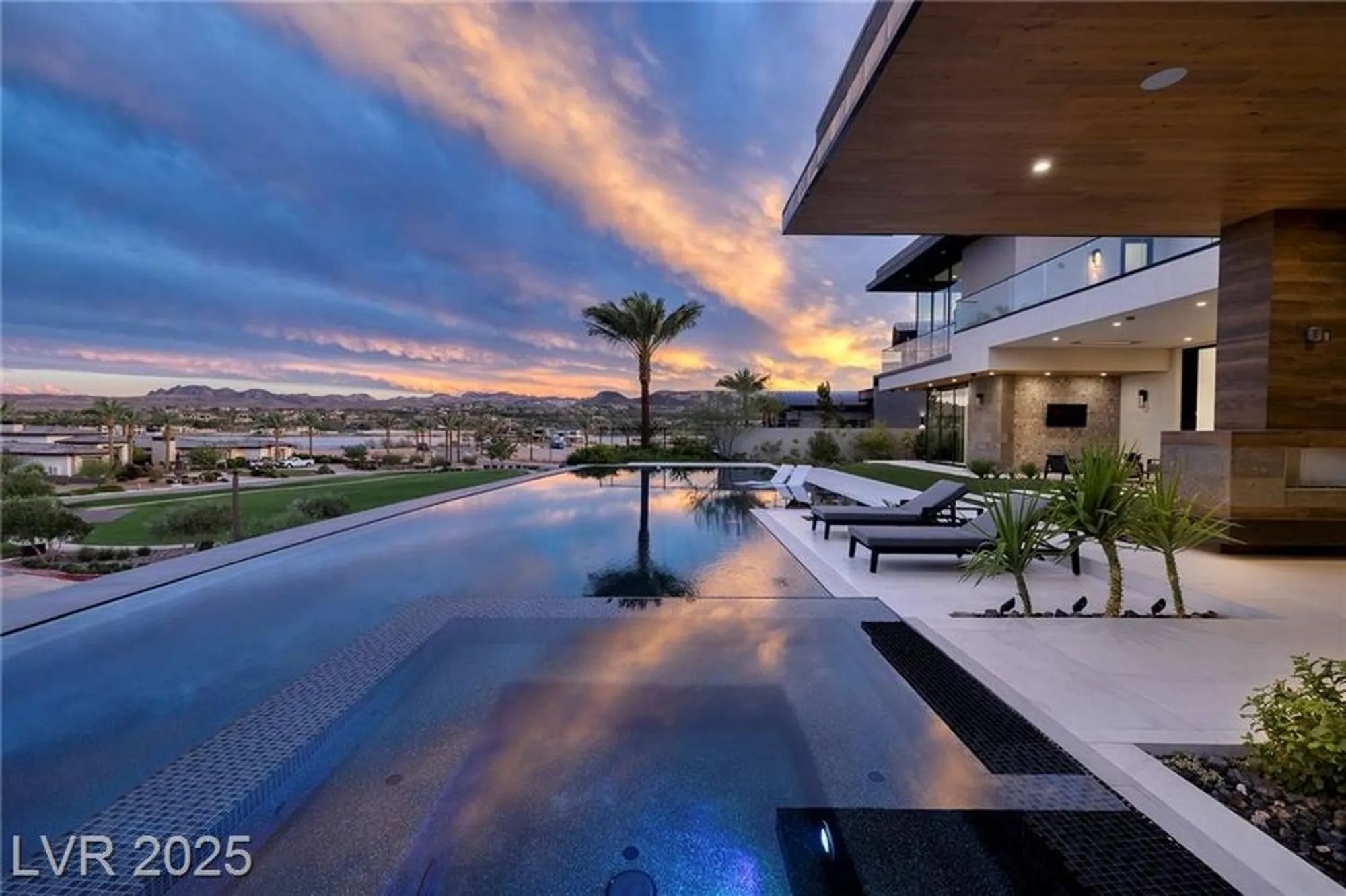 Property Slideshow image 3 of 66 | 12 rainbow point pl, Henderson, NV, 89011