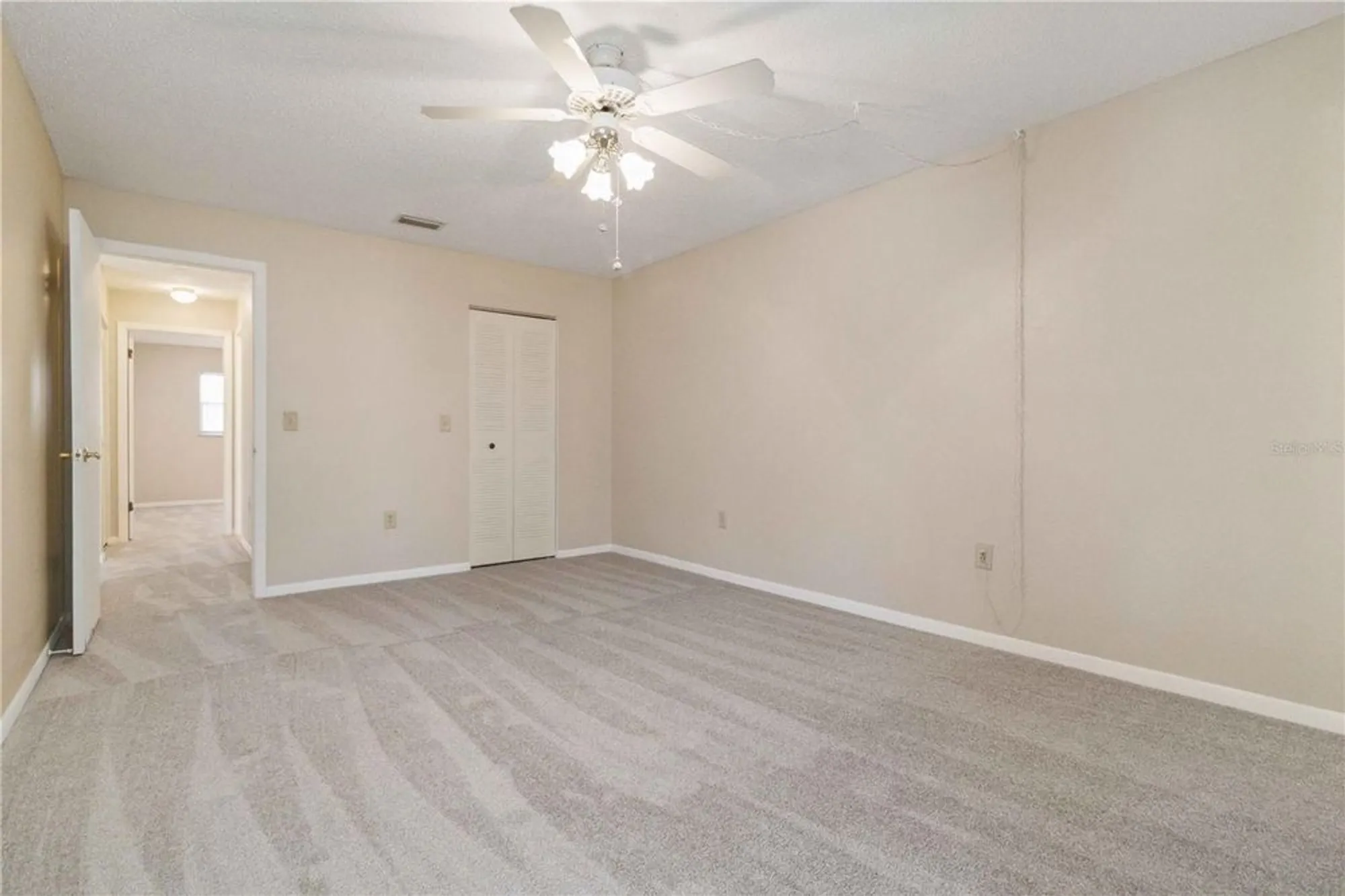 Property Slideshow image 16 of 30 | 5623 80th st n unit 202, St Petersburg, FL, 33709