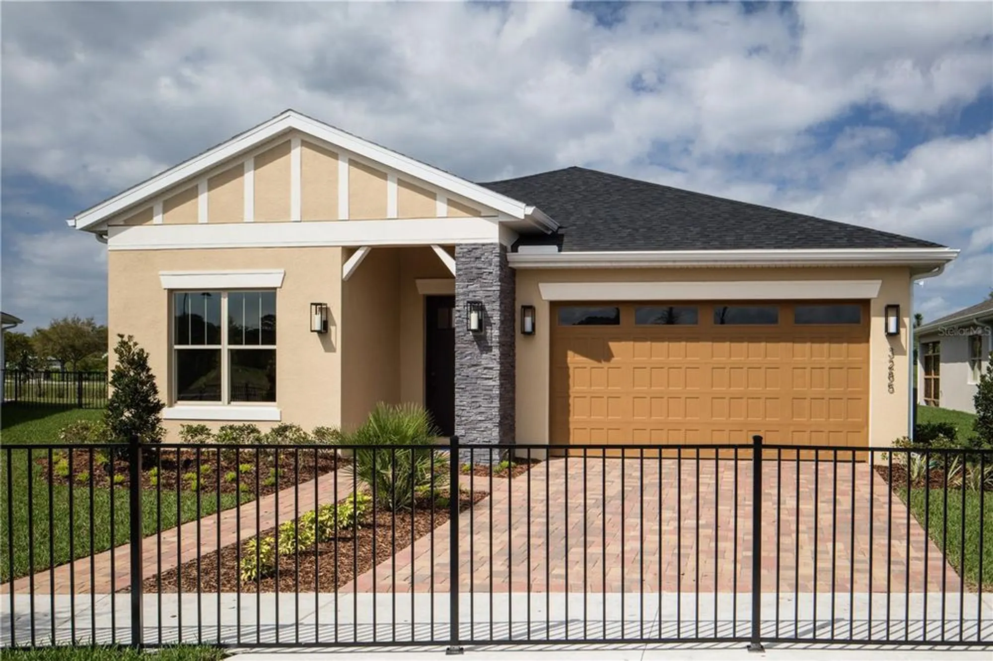 Property Slideshow image 4 of 24 | 3285 songbird cir, Harmony, FL, 34773