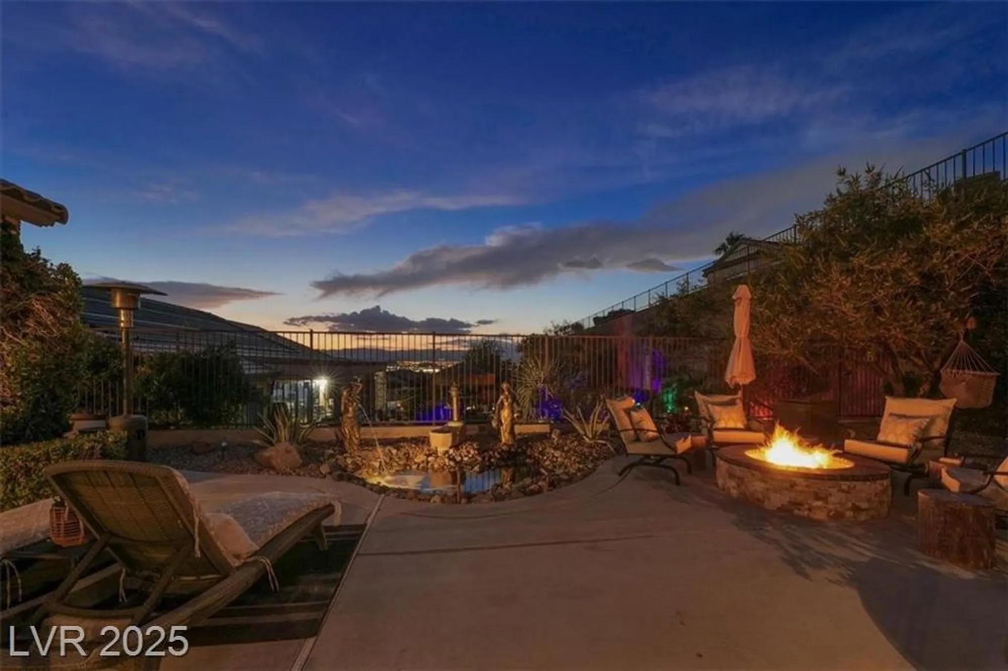 Property Slideshow image 20 of 68 | 3048 brownbirds nest dr, Henderson, NV, 89052