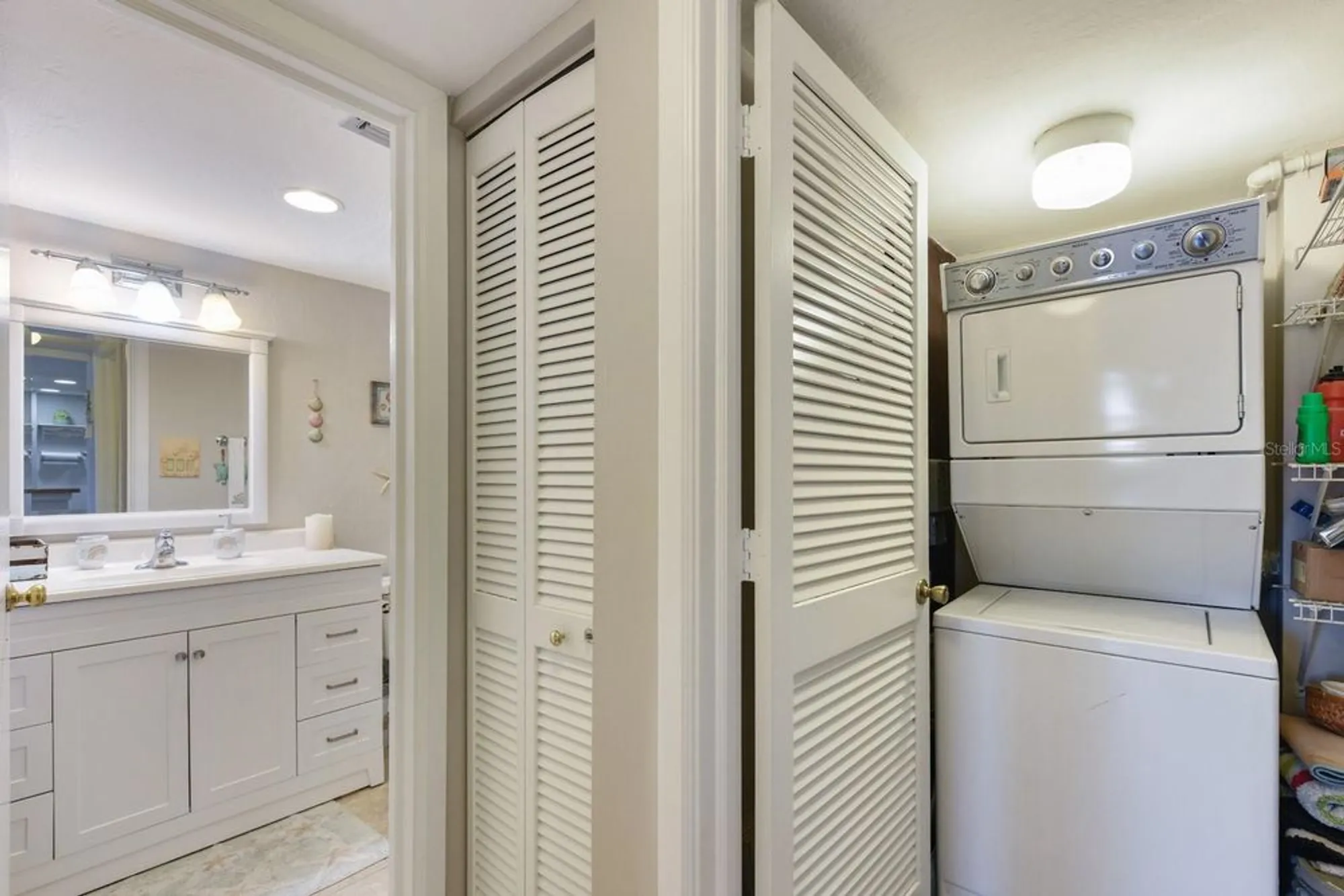 Property Slideshow image 13 of 33 | 3170 matecumbe key rd 112, Punta Gorda, FL, 33955