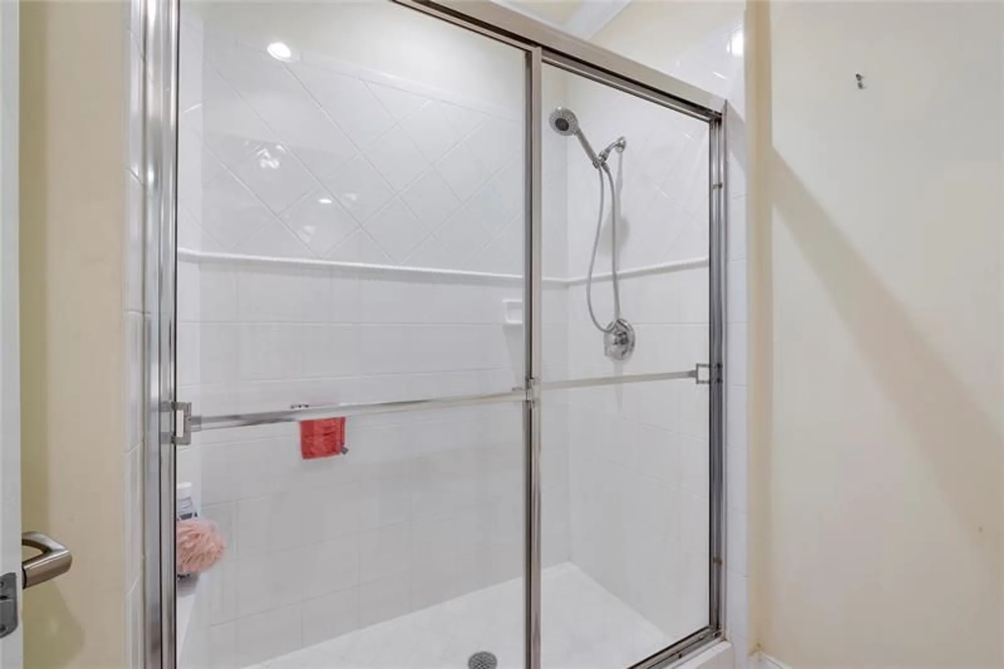 Property Slideshow image 26 of 36 | 7940 exeter cir 201, Tamarac, FL, 33321