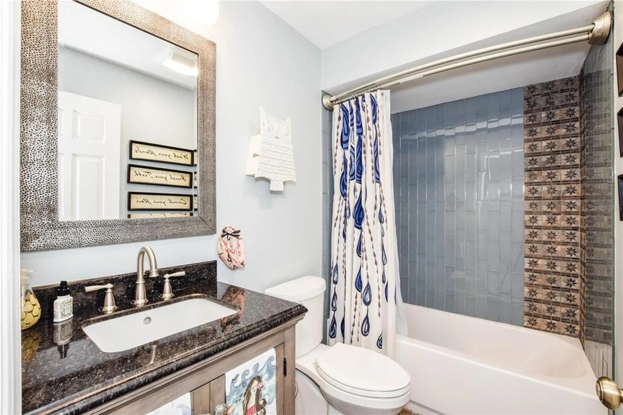 Property Slideshow image 30 of 66 | 404 cardiff rd 17, Venice, FL, 34293