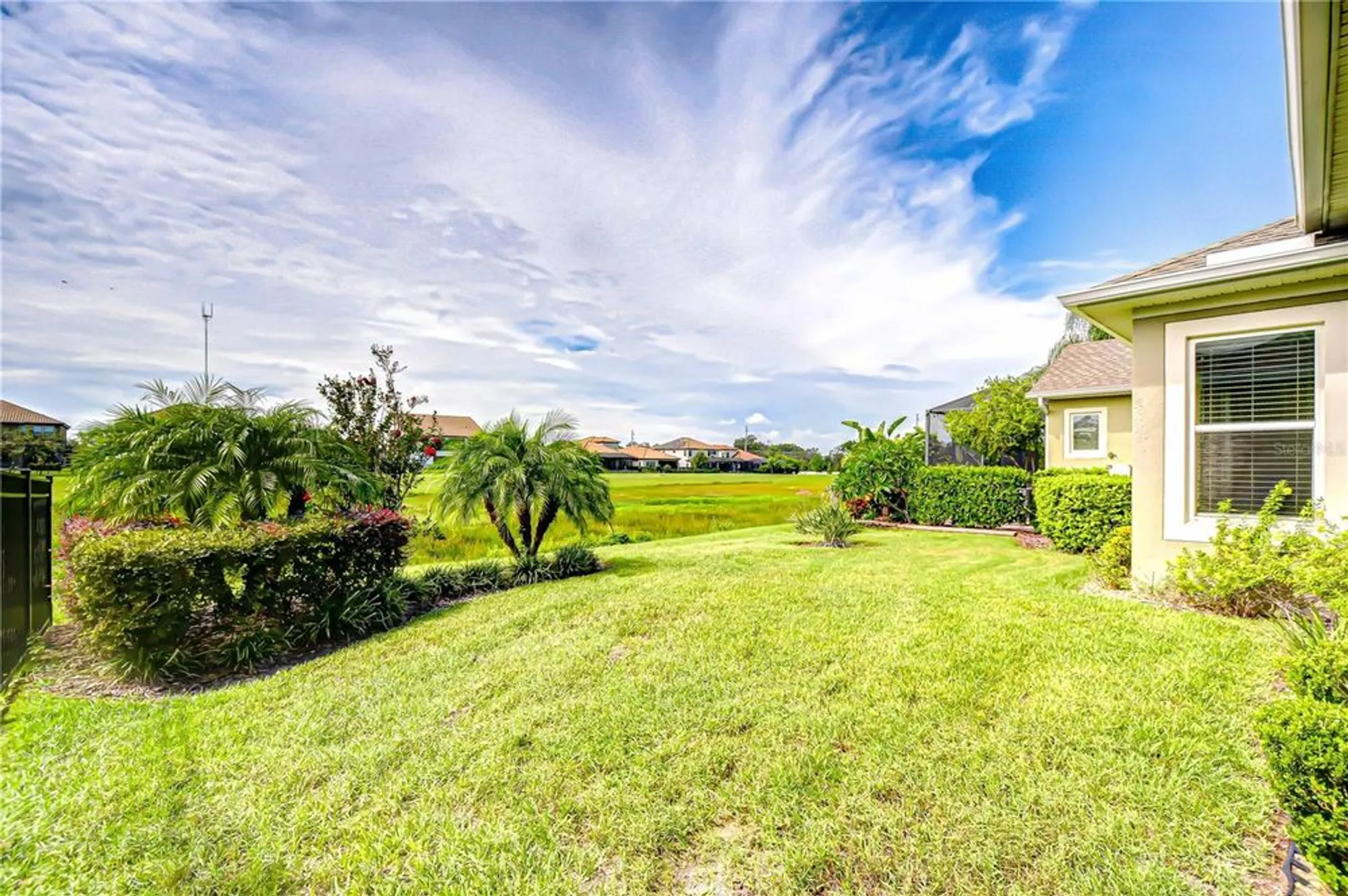 Property Slideshow image 25 of 36 | 13937 swallow hill dr, Lithia, FL, 33547