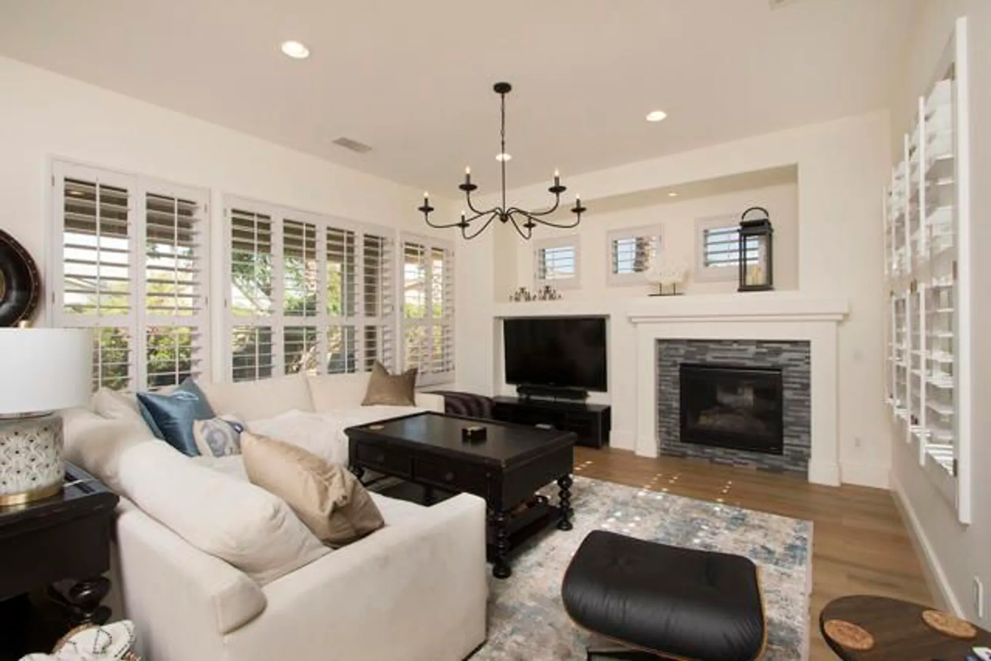 Property Slideshow image 12 of 53 | 81478 golden poppy way, La Quinta, CA, 92253
