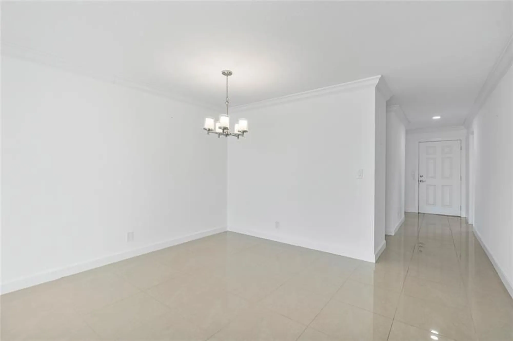 Property Slideshow image 9 of 20 | 13840 via flora a, Delray Beach, FL, 33484