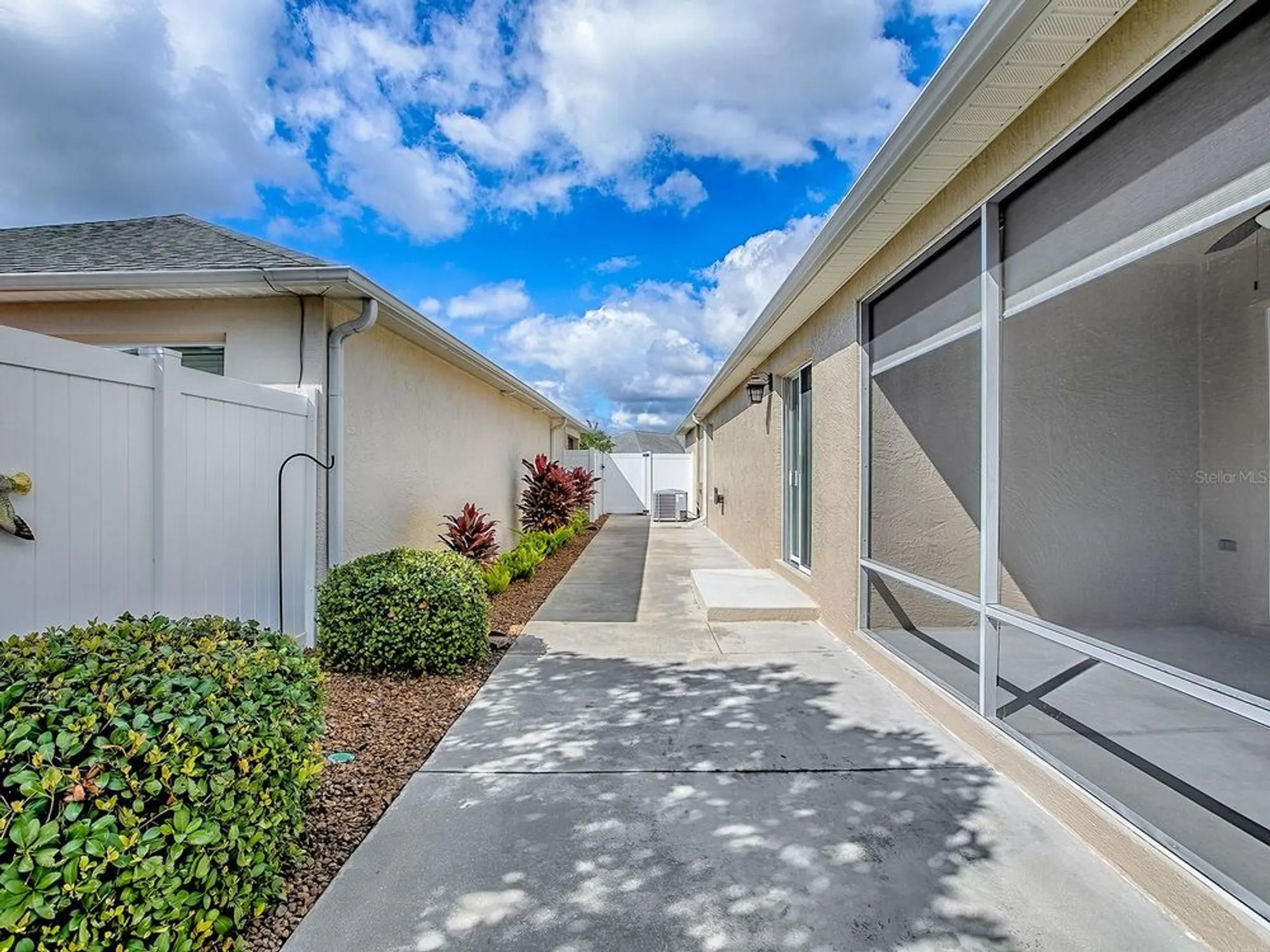 Property Slideshow image 34 of 37 | 2092 ironton pl, The Villages, FL, 32163