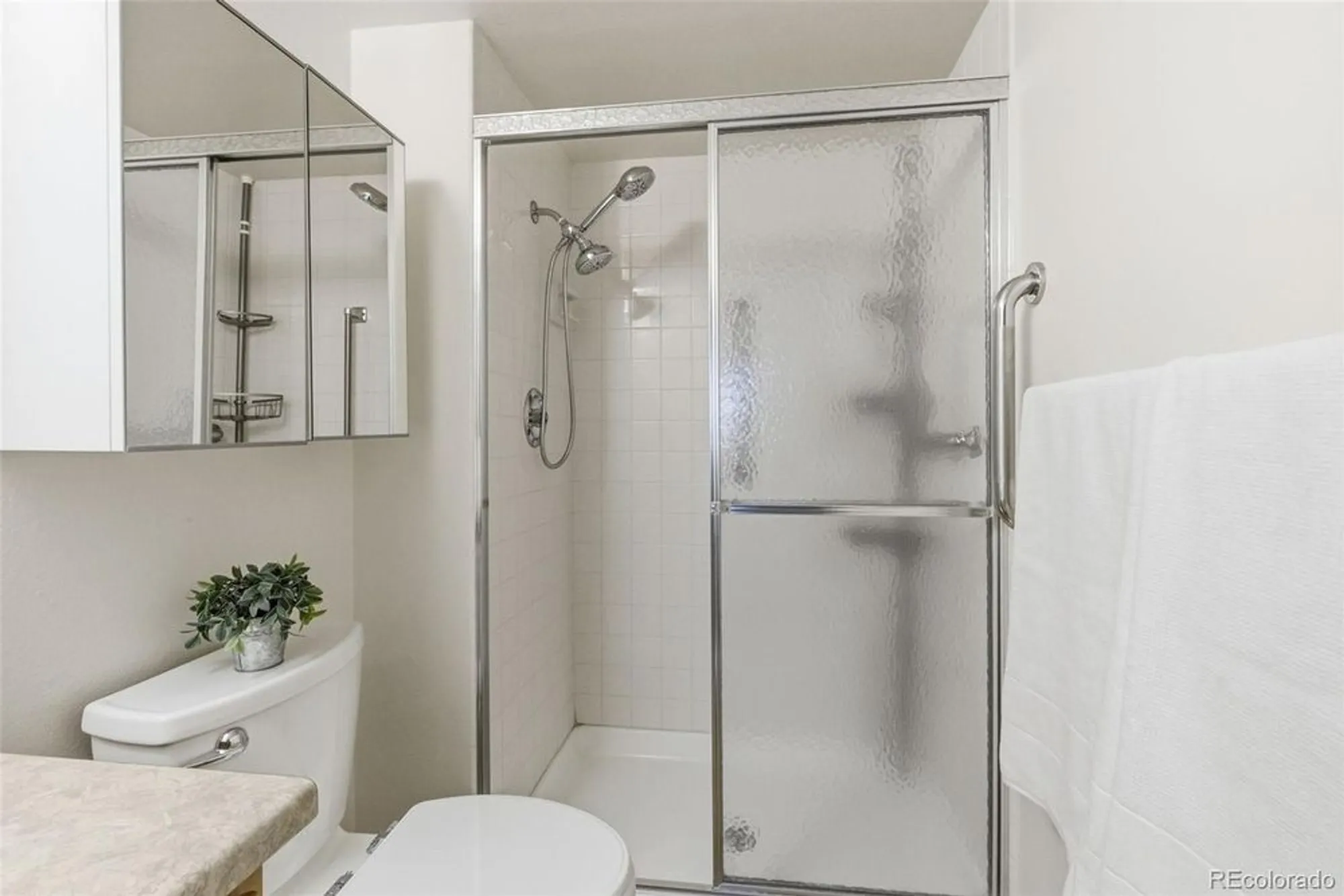 Property Slideshow image 19 of 49 | 13850 e marina dr apt 301, Aurora, CO, 80014
