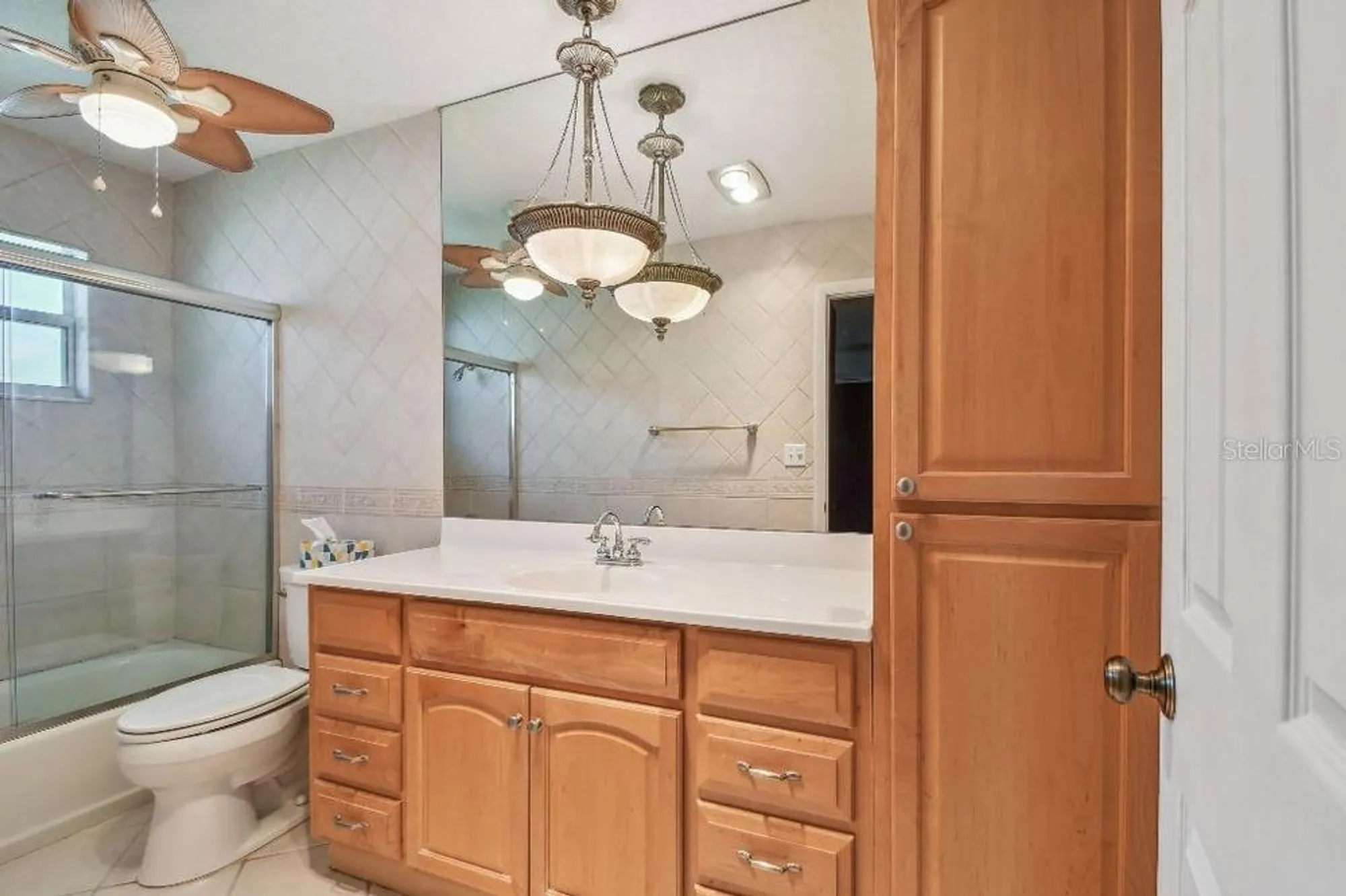 Property Slideshow image 28 of 60 | 916 mainsail way, Palm Harbor, FL, 34685