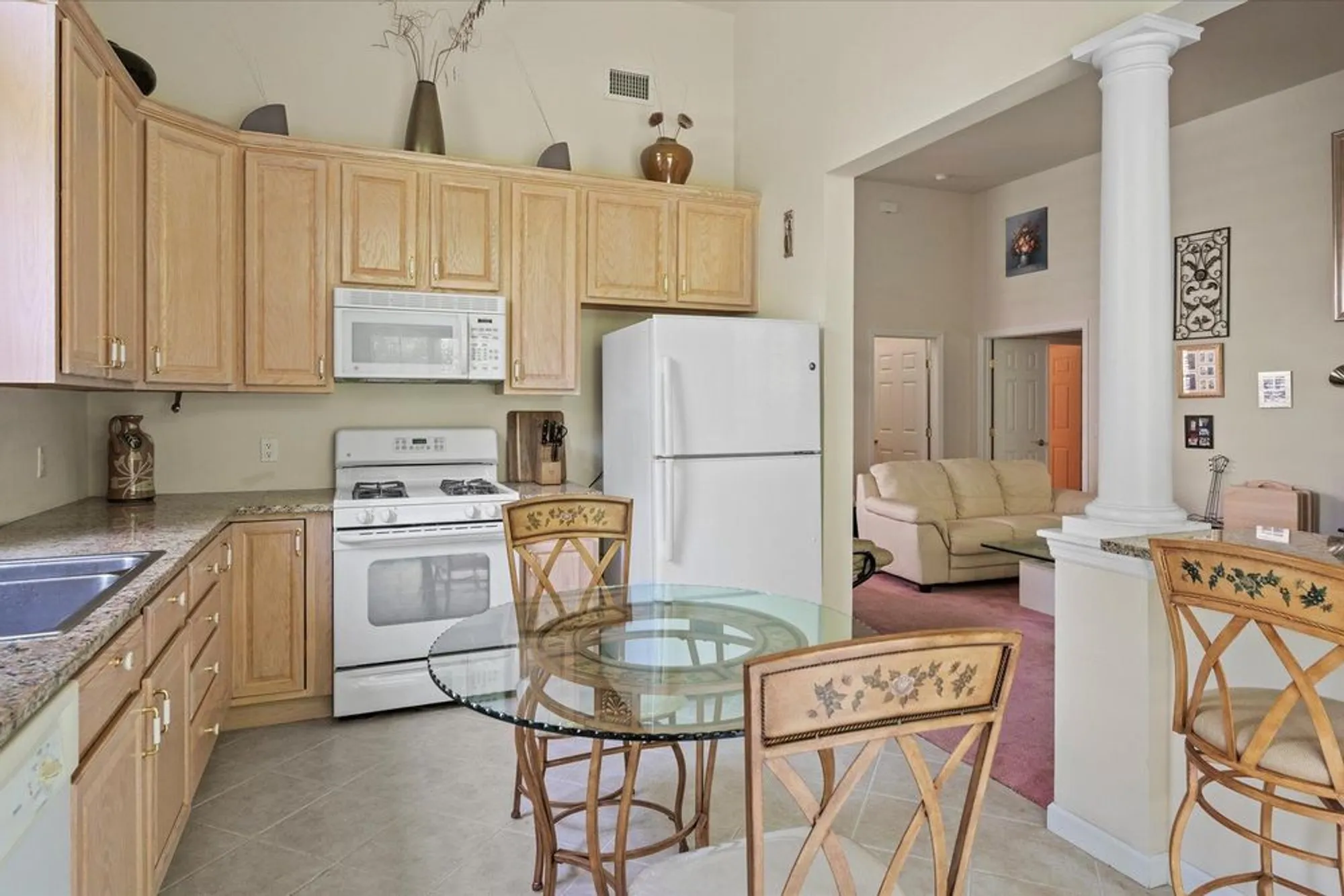 Property Slideshow image 10 of 24 | 226 sonata ct, Eastport, NY, 11941