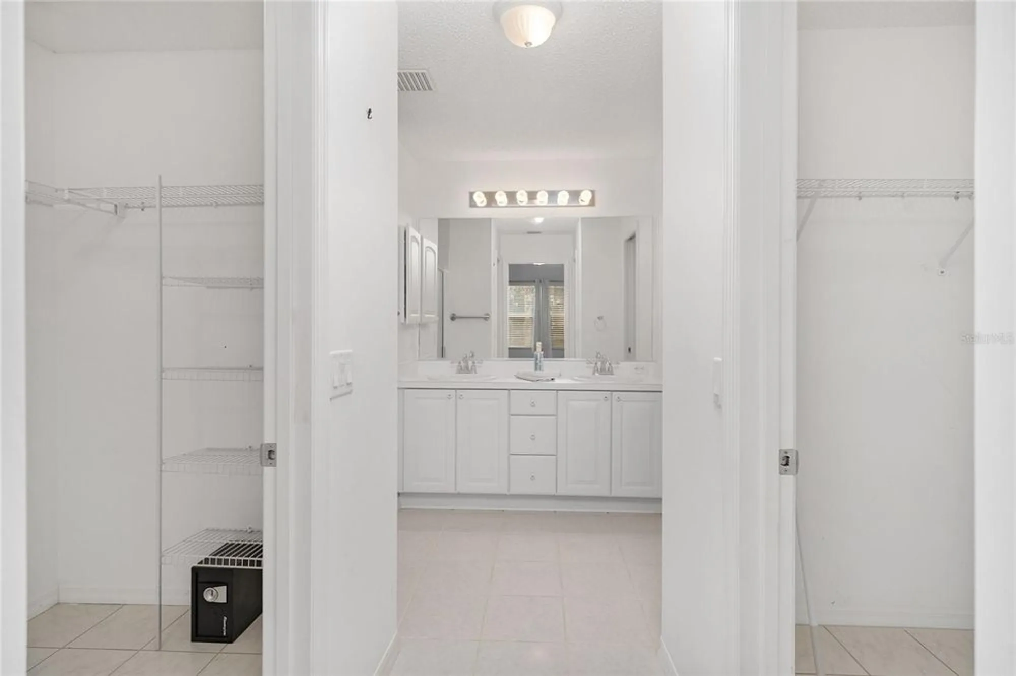 Property Slideshow image 39 of 72 | 560 smithfield pl, The Villages, FL, 32162