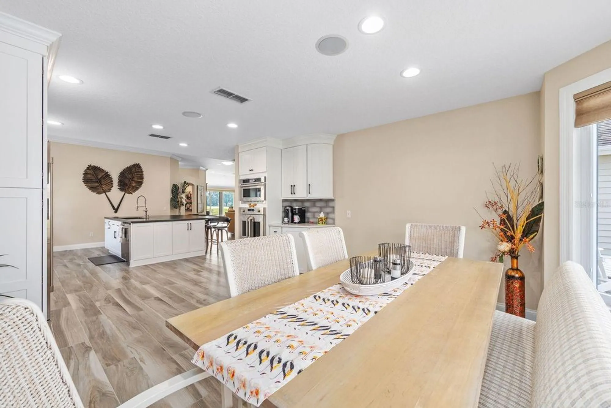 Property Slideshow image 11 of 38 | 917 ramos dr, The Villages, FL, 32159