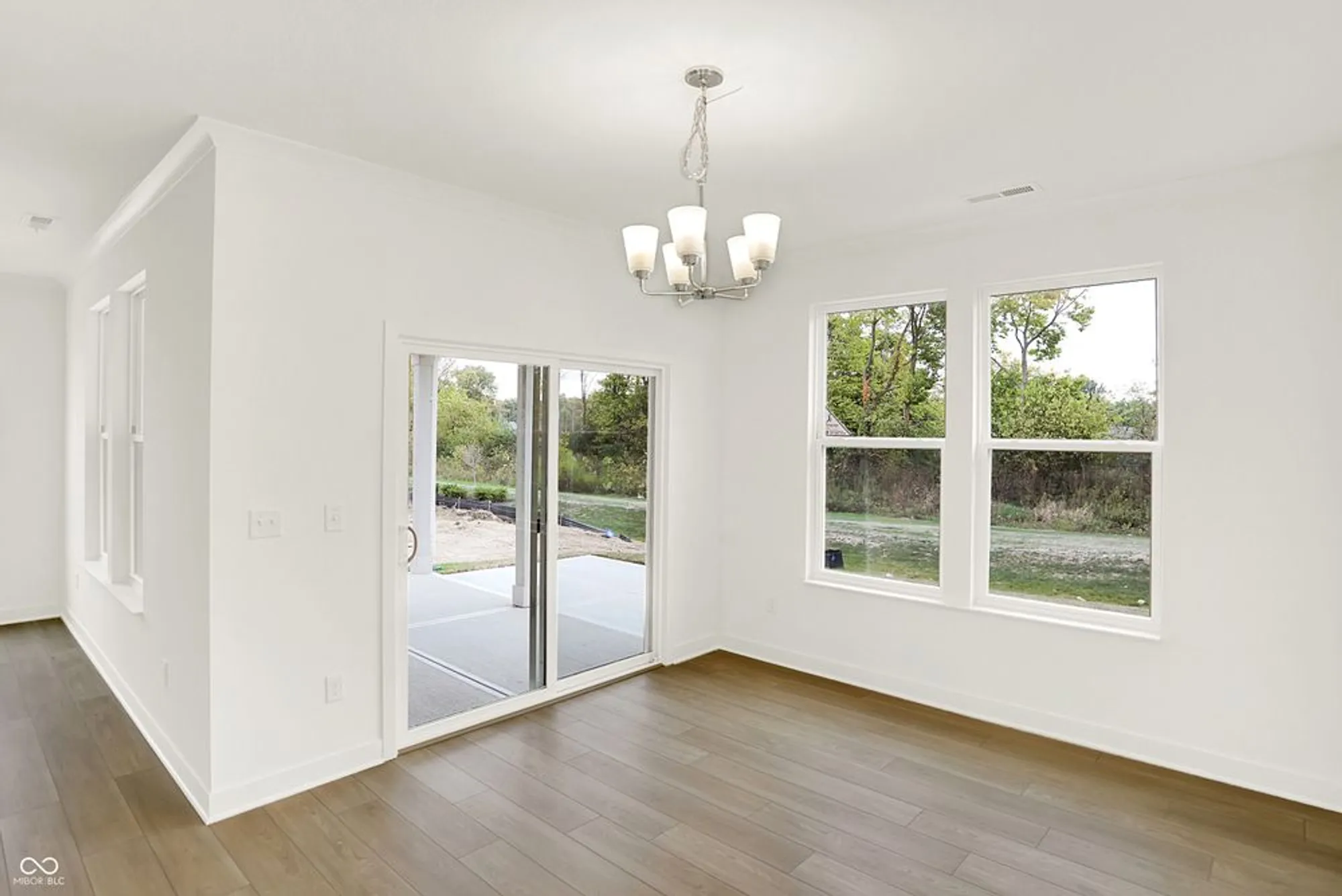 Property Slideshow image 19 of 40 | 5357 nettleton way, Avon, IN, 46123