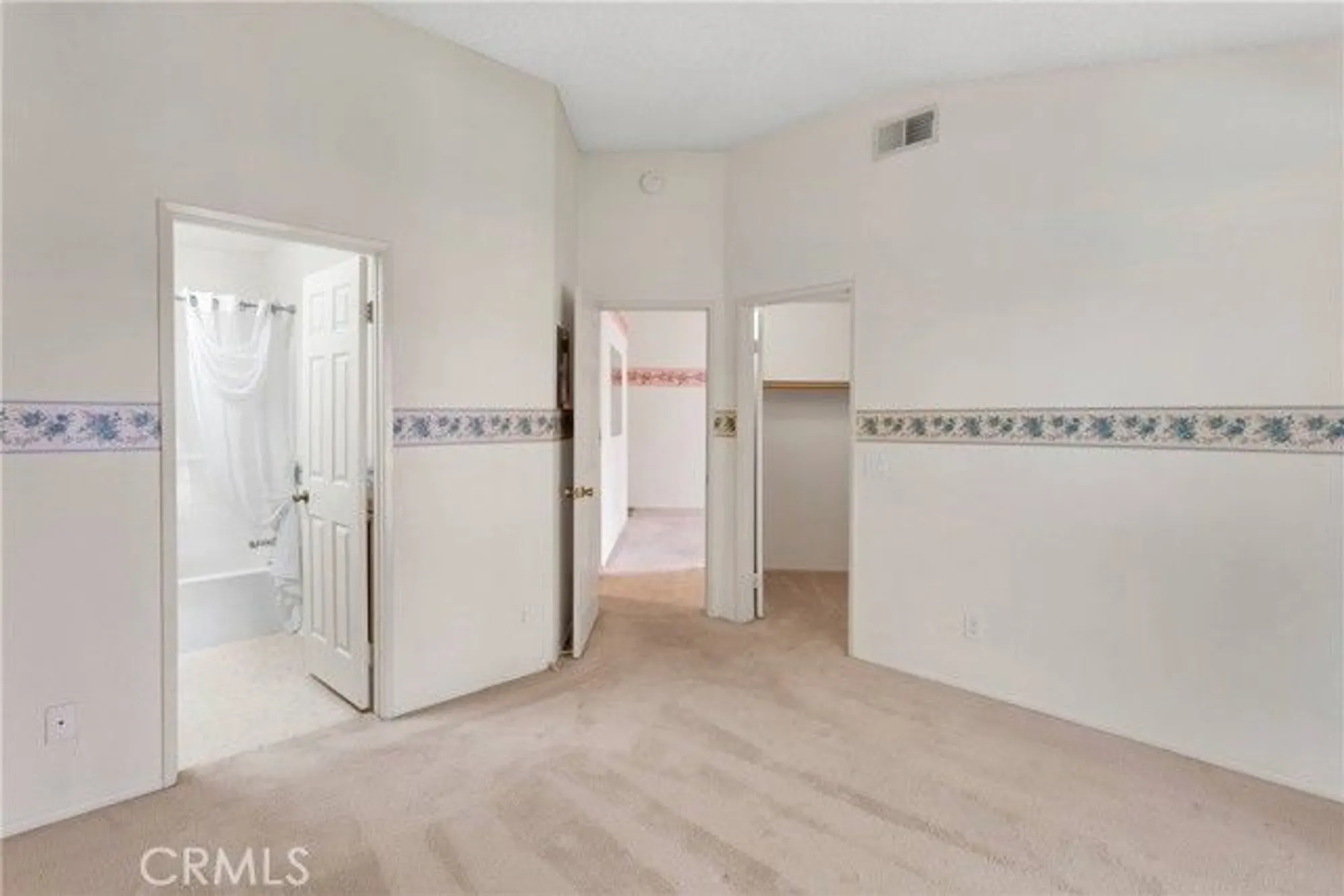 Property Slideshow image 15 of 39 | 19121 palo verde dr, Apple Valley, CA, 92308