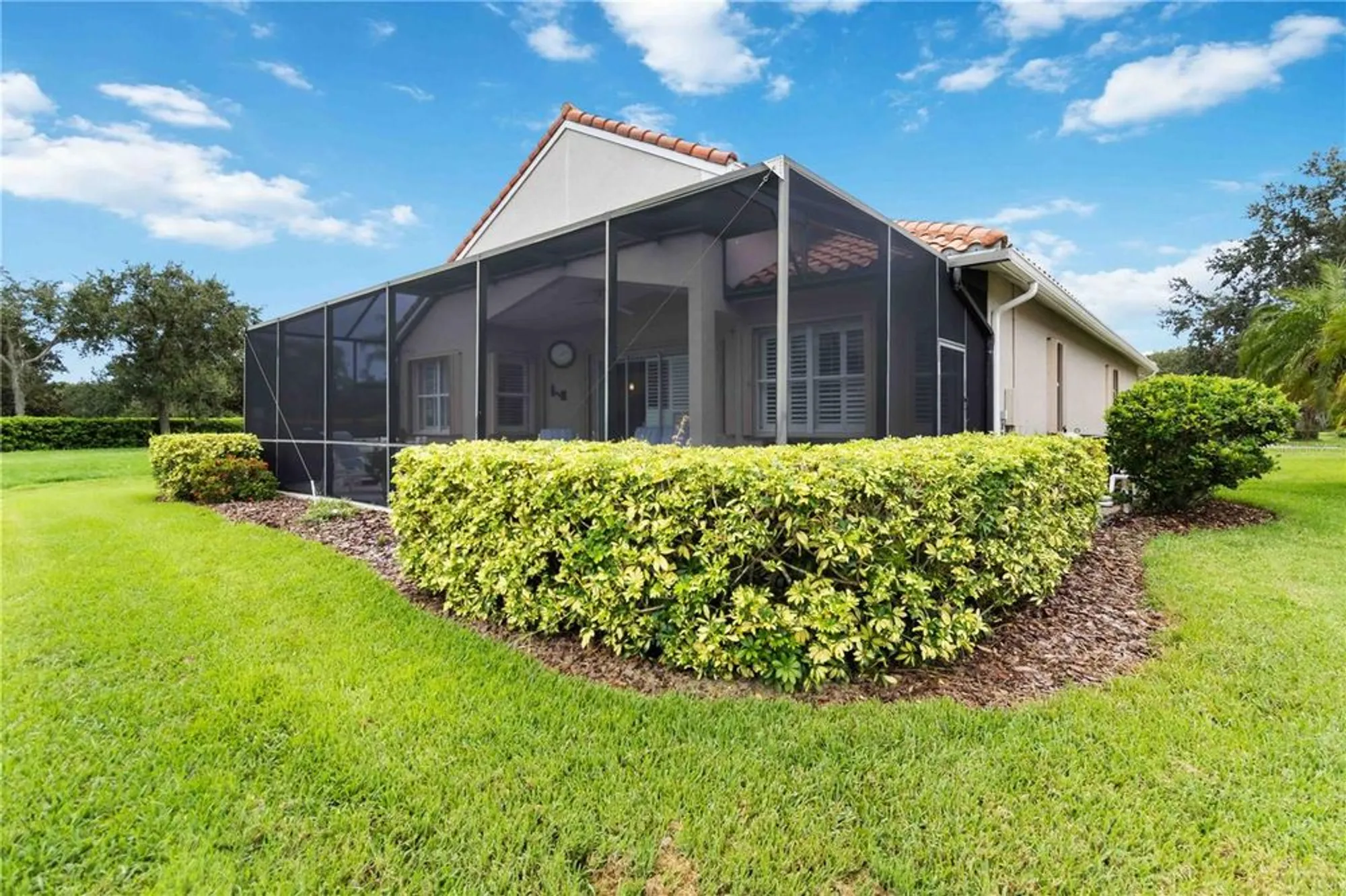 Property Slideshow image 17 of 29 | 6531 43rd ct, Sarasota, FL, 34243