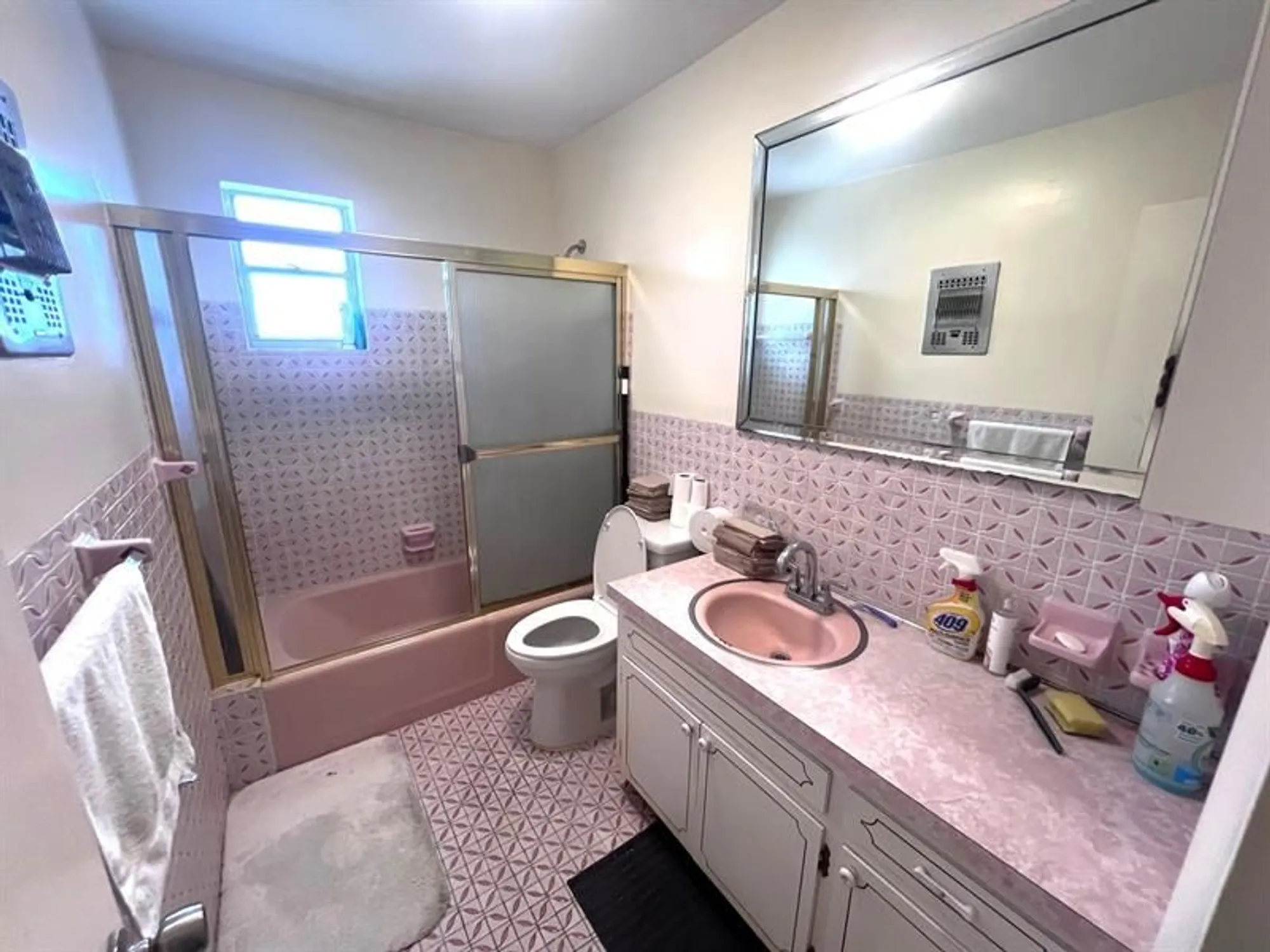 Property Slideshow image 16 of 19 | 329 se 3rd st 502t, Hallandale Beach, FL, 33009