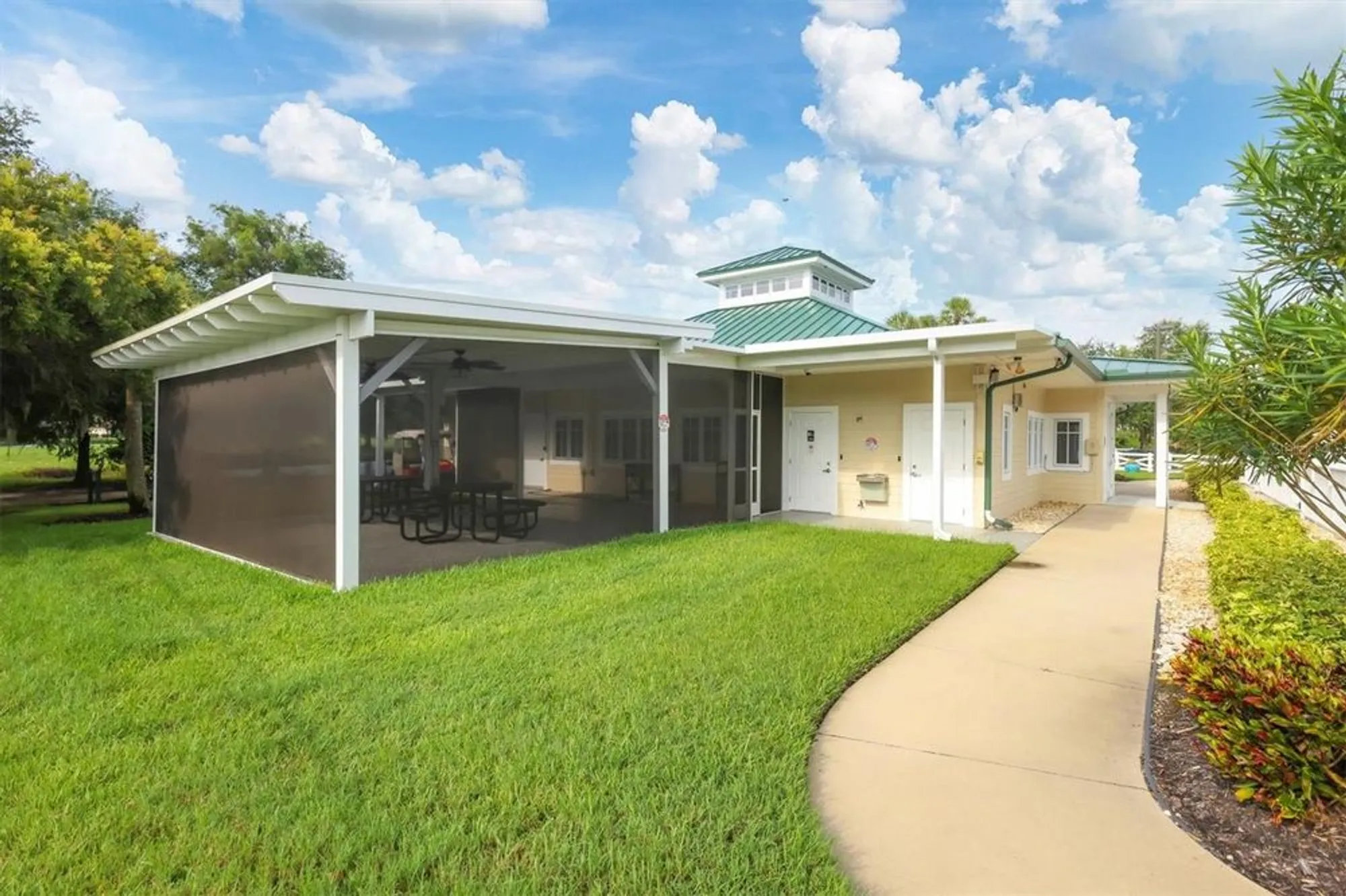 Property Slideshow image 52 of 60 | 7160 cedar hollow cir na, Bradenton, FL, 34203