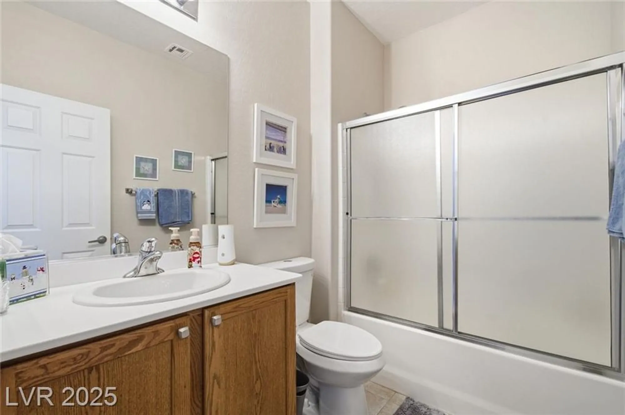 Property Slideshow image 16 of 19 | 3525 herring gull ln, North Las Vegas, NV, 89084