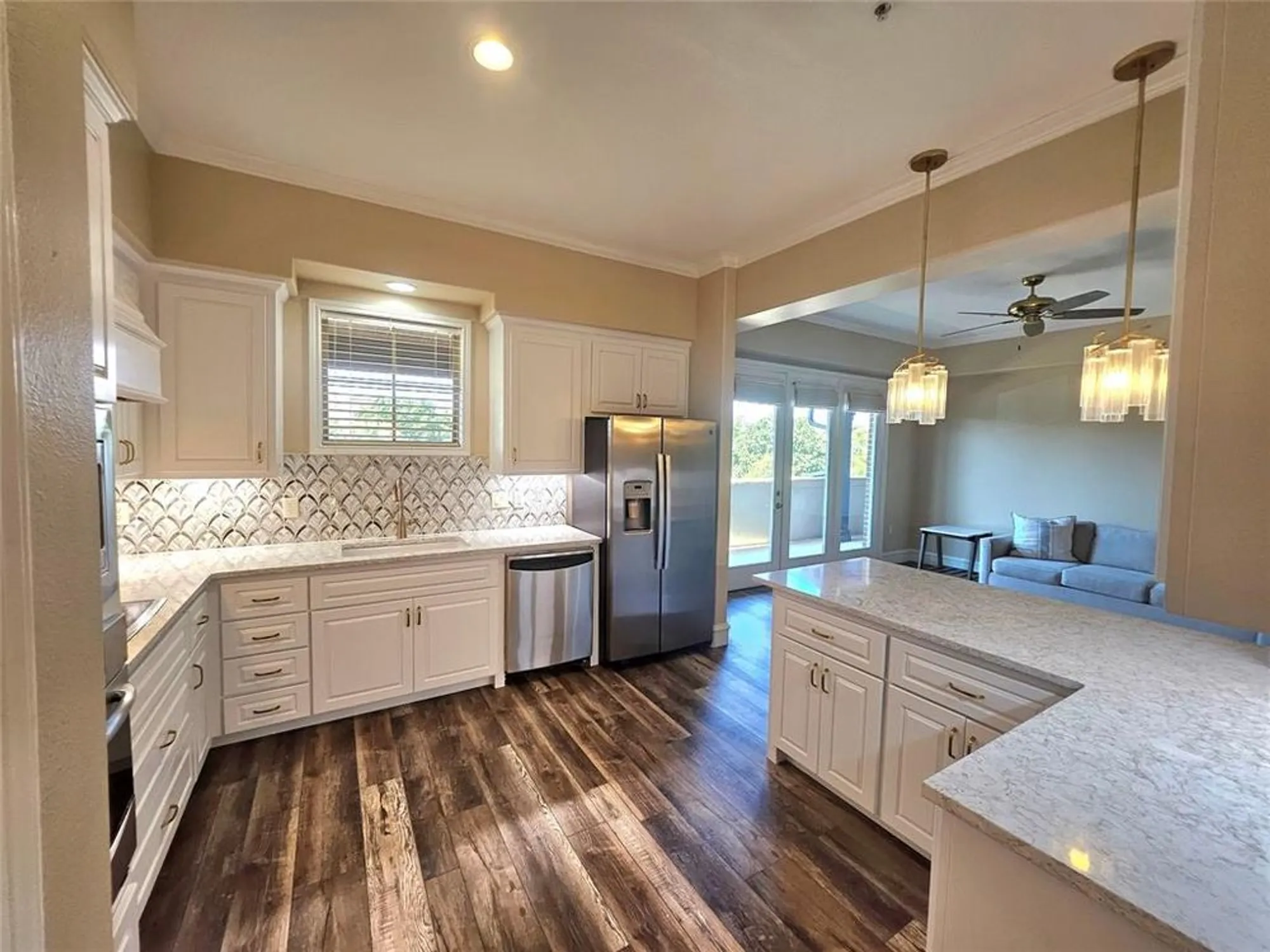 Property Slideshow image 2 of 35 | 301 watermere dr apt 216, Southlake, TX, 76092