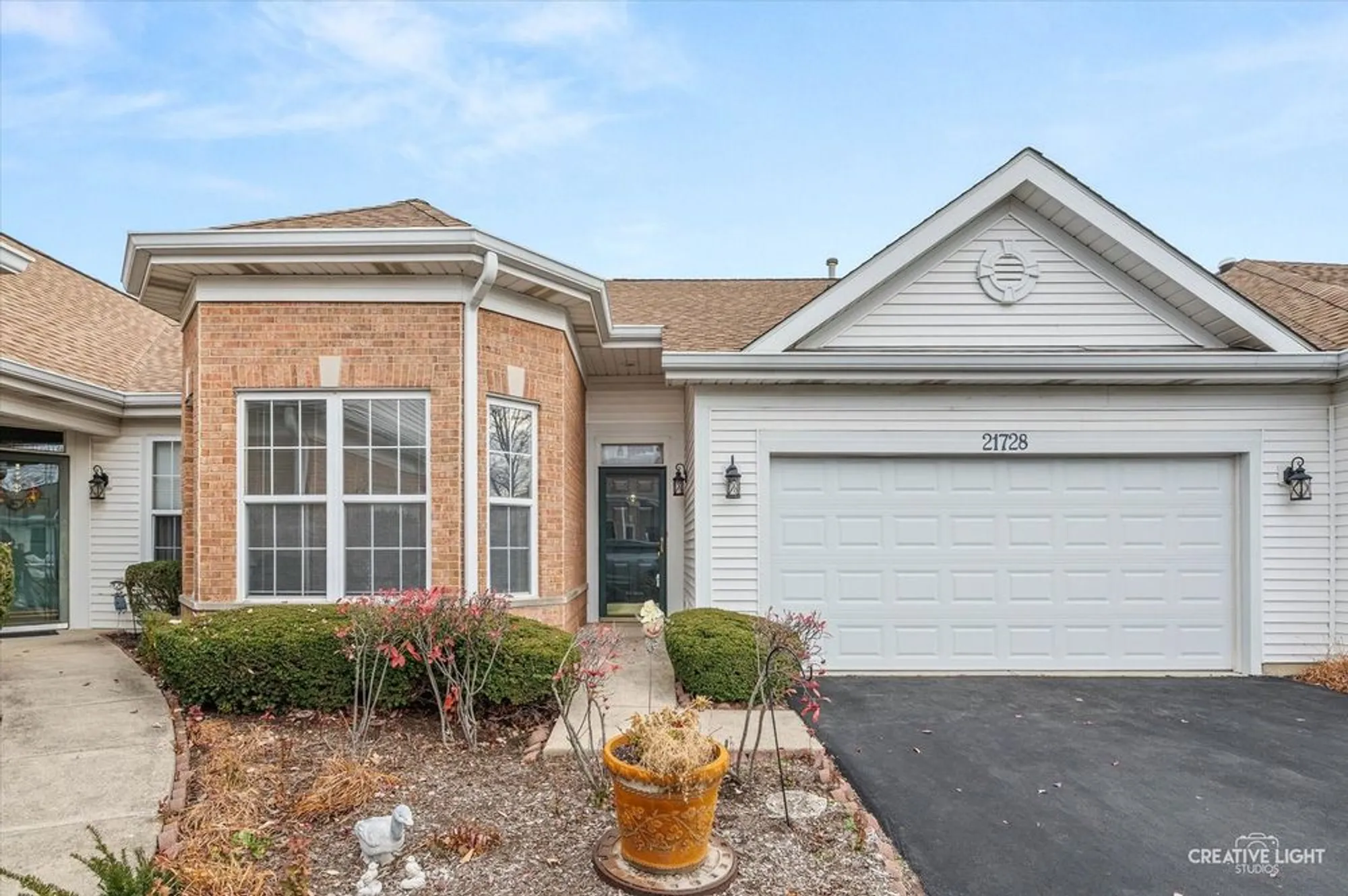 Property Slideshow image 1 of 18 | 21728 w empress ln, Plainfield, IL, 60544