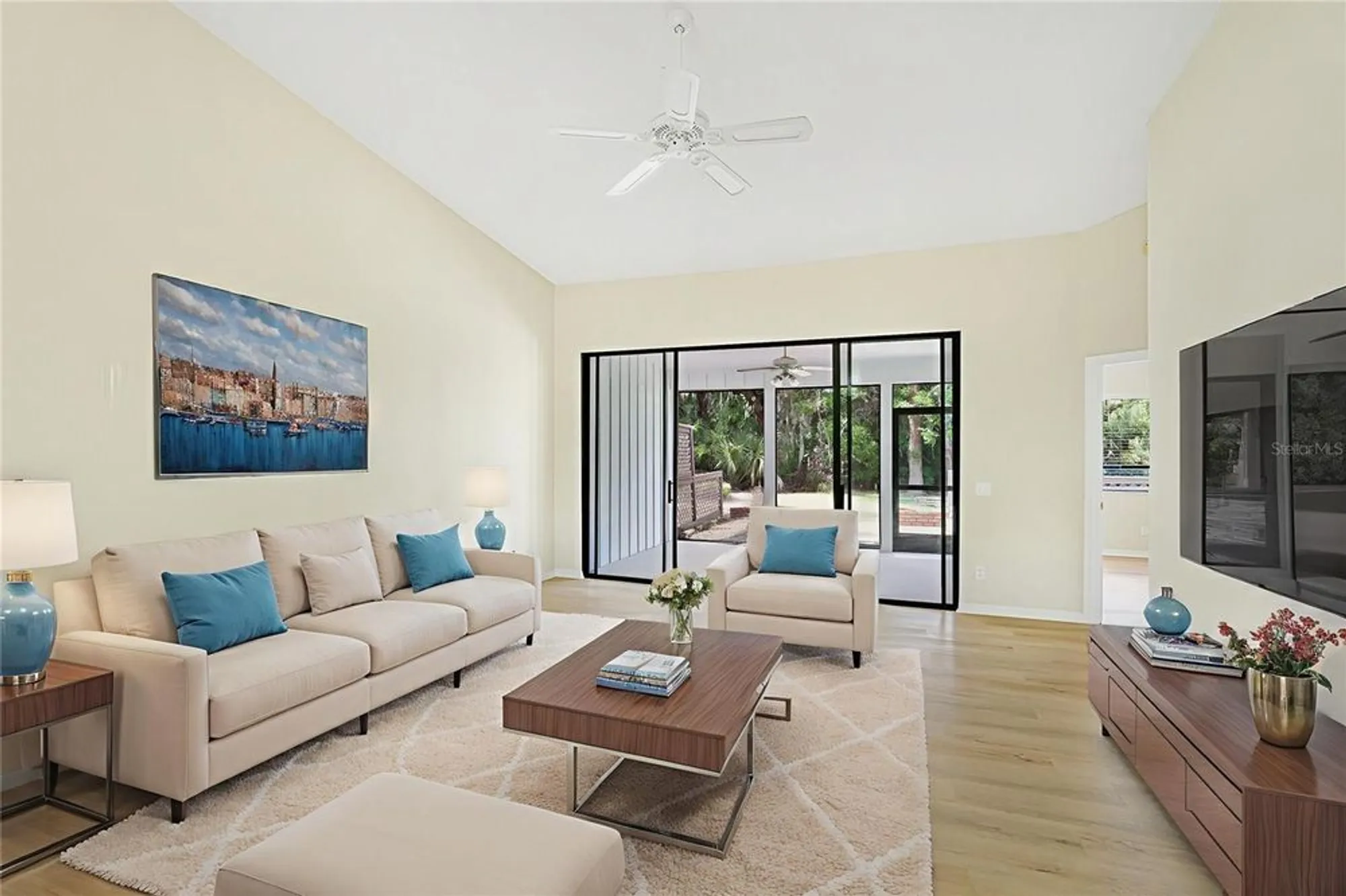 Property Slideshow image 5 of 44 | 7106 saint andrews ln, Sarasota, FL, 34243