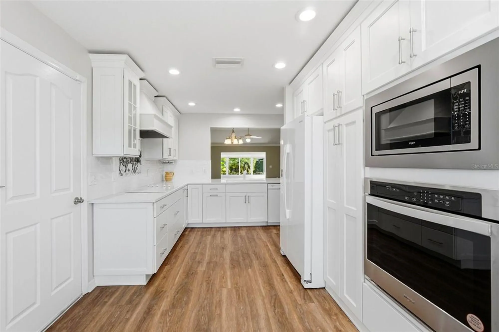 Property Slideshow image 18 of 42 | 2895 apache ct, The Villages, FL, 32163