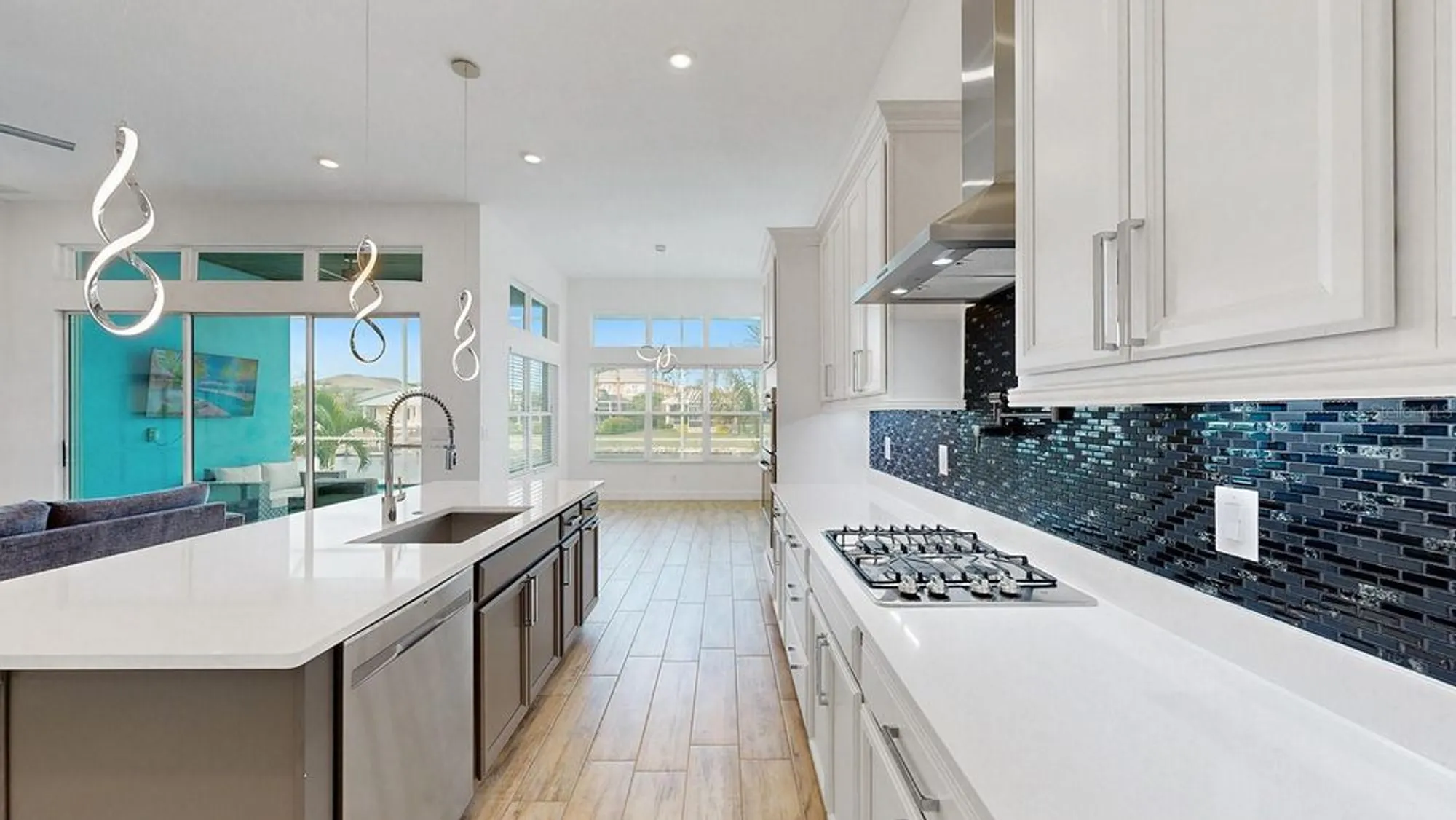 Property Slideshow image 13 of 56 | 5307 wishing arch dr, Apollo Beach, FL, 33572