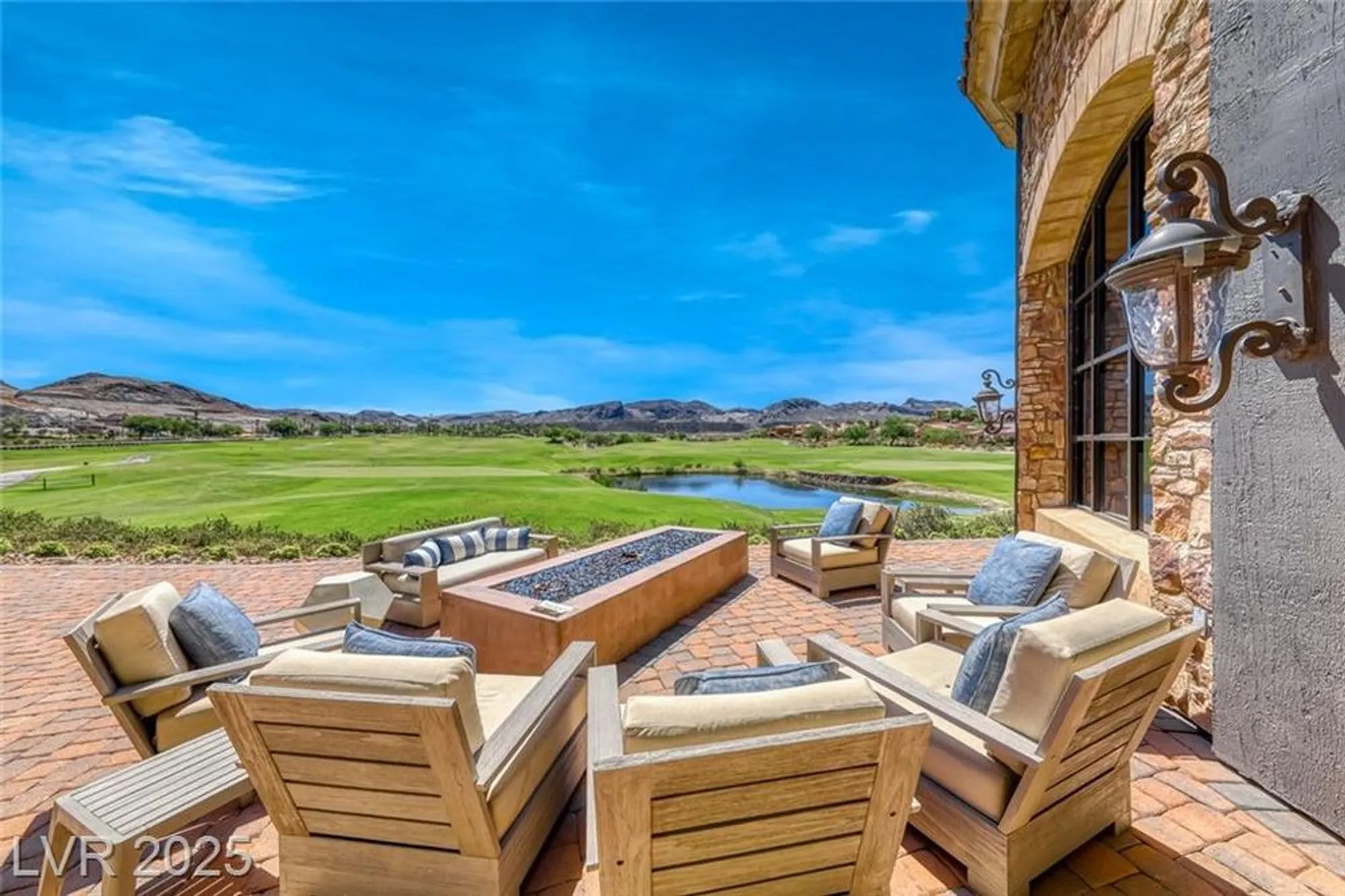 Property Slideshow image 72 of 78 | 32 tatahatso point st, Henderson, NV, 89011