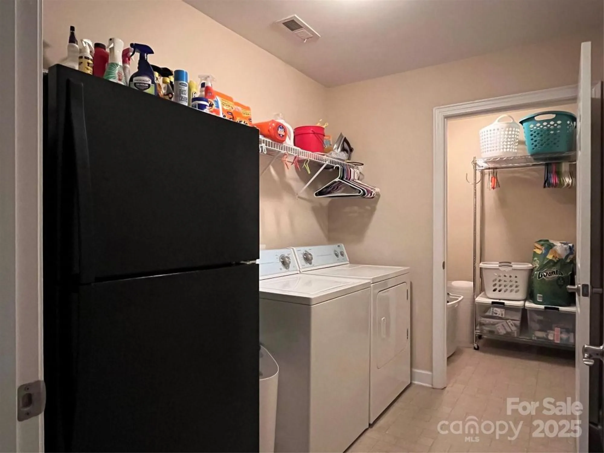 Property Slideshow image 17 of 32 | 5518 prosperity view dr, Charlotte, NC, 28269