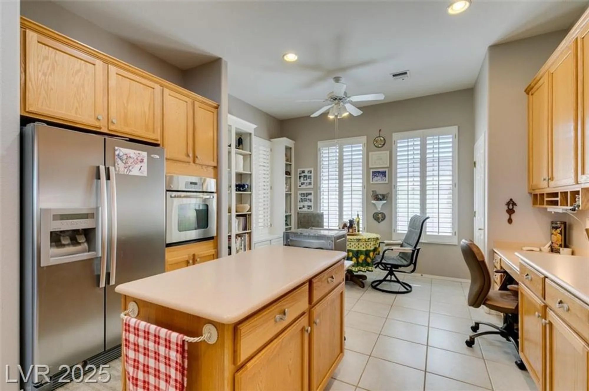 Property Slideshow image 14 of 34 | 2112 king mesa dr, Henderson, NV, 89012