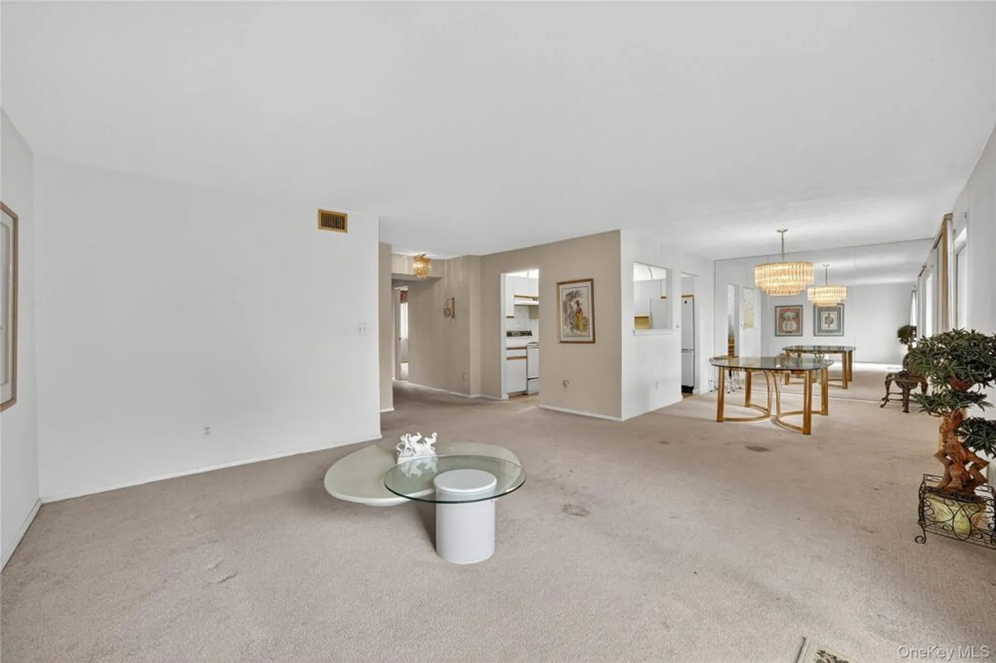 Property Slideshow image 8 of 39 | 175 long hill dr b, Yorktown Heights, NY, 10598