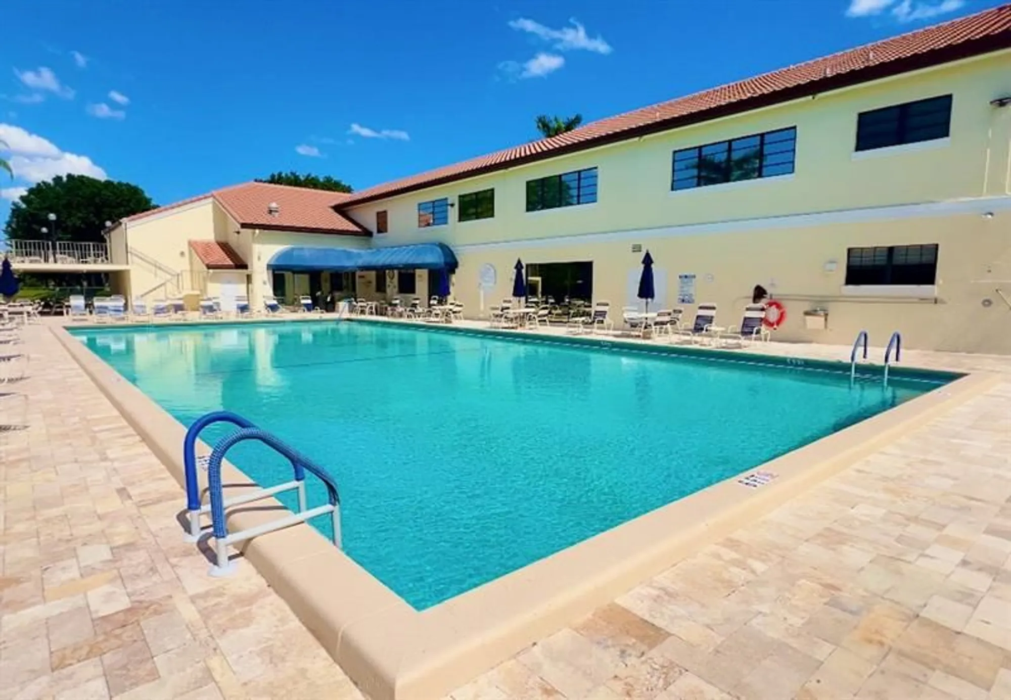Property Slideshow image 38 of 51 | 10714 beach palm ct b, Boynton Beach, FL, 33437