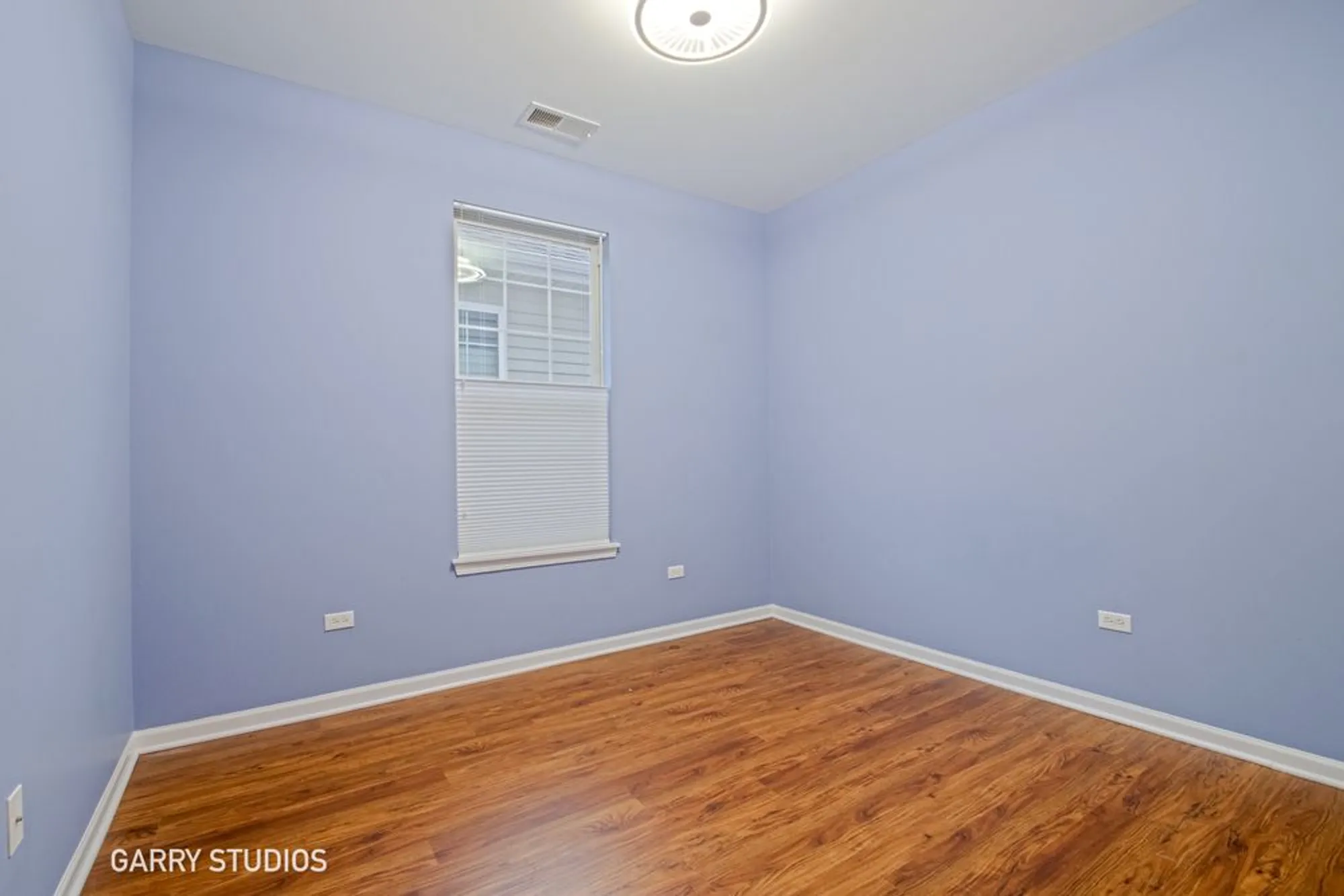 Property Slideshow image 17 of 27 | 13259 cedar crest ln, Huntley, IL, 60142