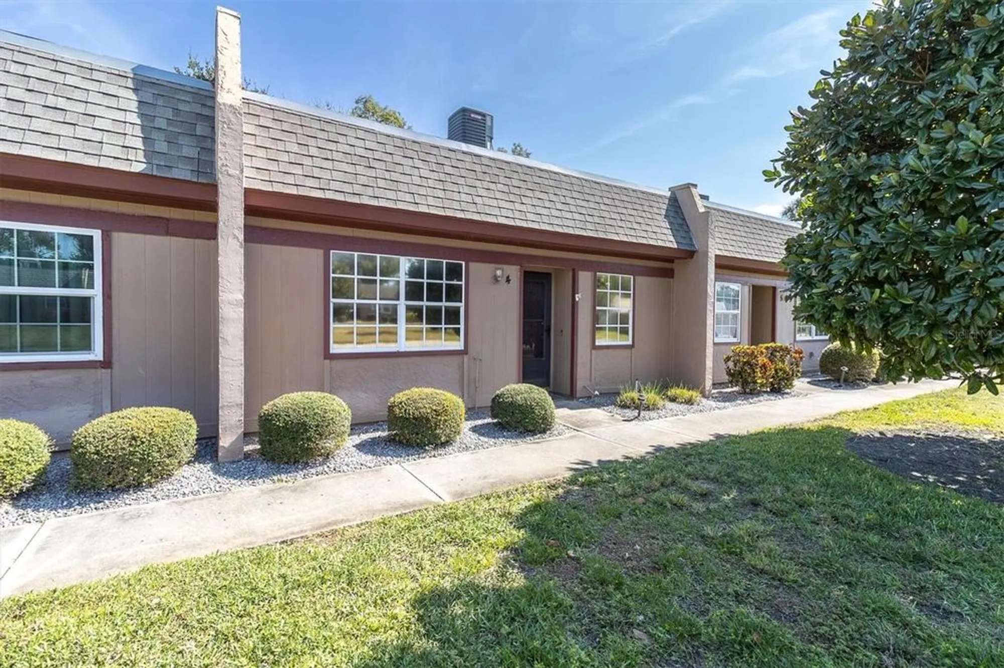 Property Slideshow image 30 of 59 | 11204 pembridge ct 4, Port Richey, FL, 34668