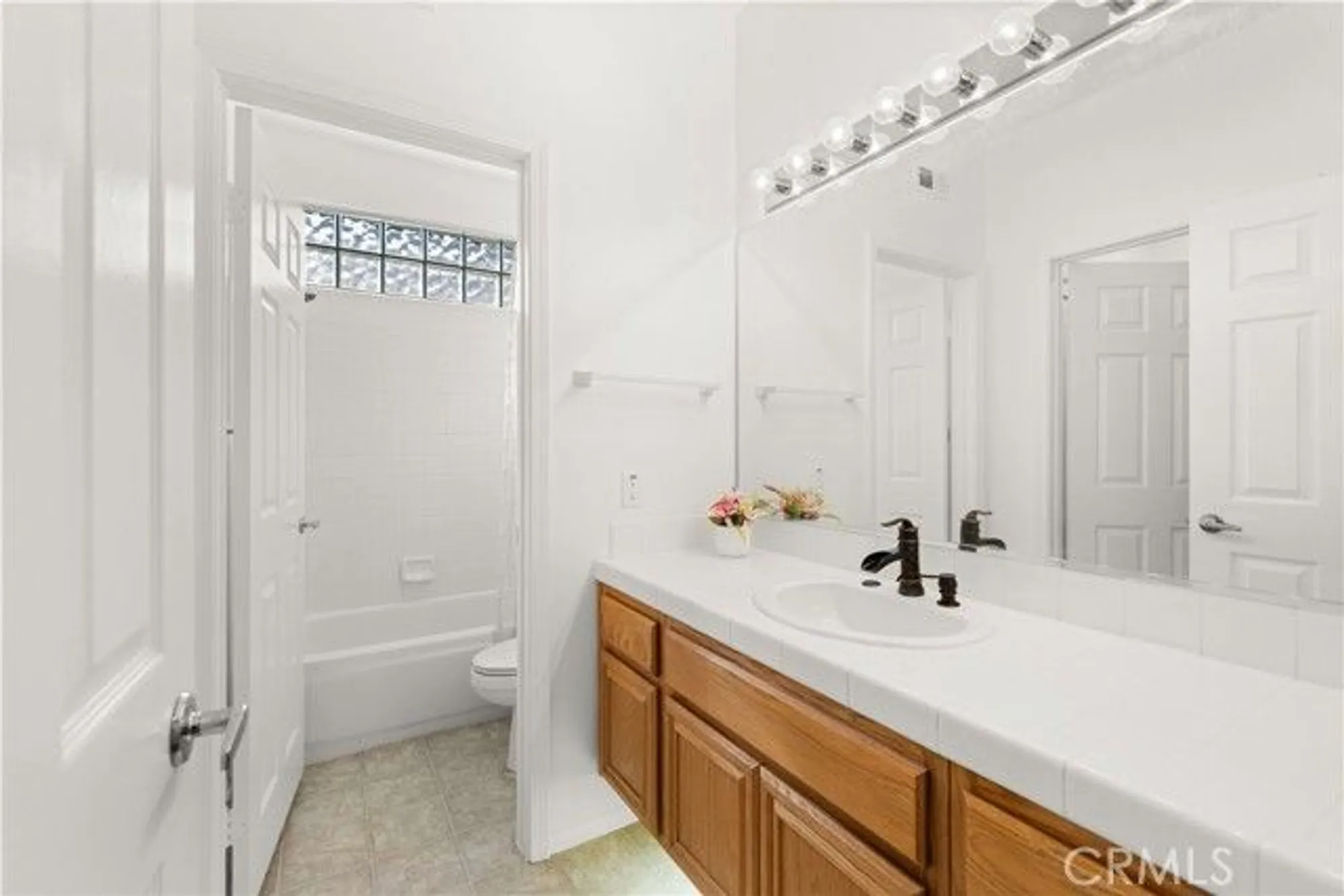 Property Slideshow image 31 of 60 | 19598 rolling green dr, Apple Valley, CA, 92308