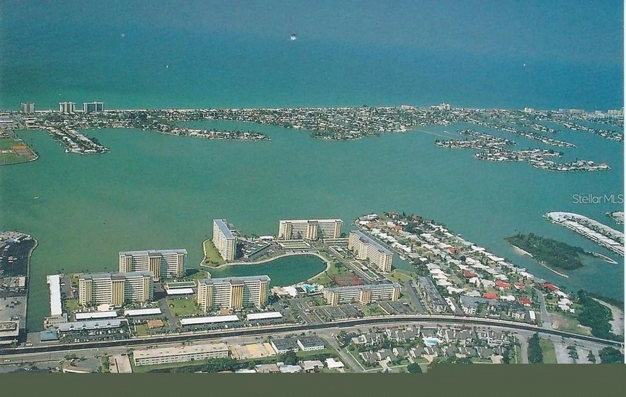 Property Slideshow image 21 of 30 | 4750 cove cir apt 303, St Petersburg, FL, 33708