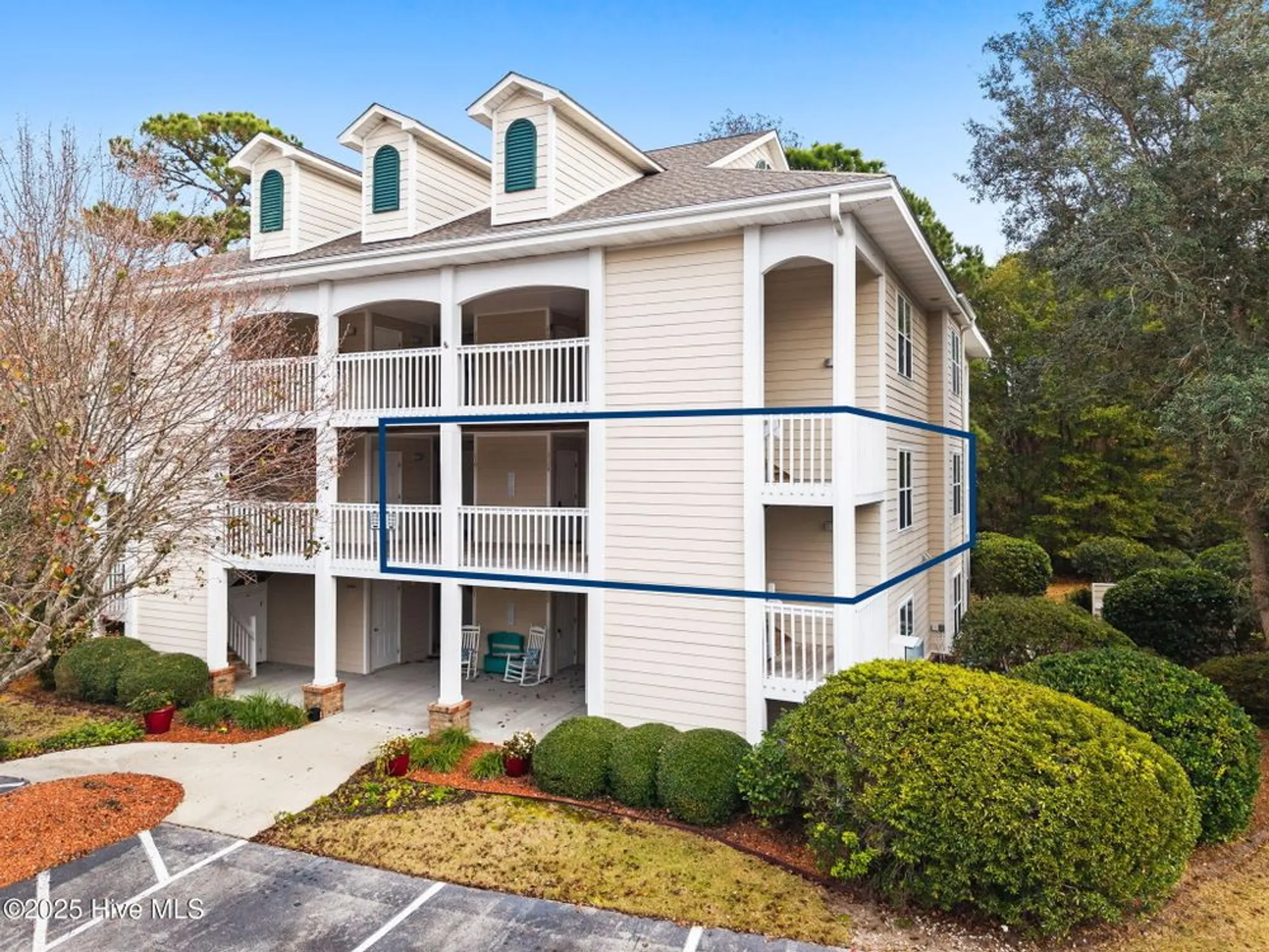 Property Slideshow image 39 of 75 | 3350 club villa dr 2104, Southport, NC, 28461