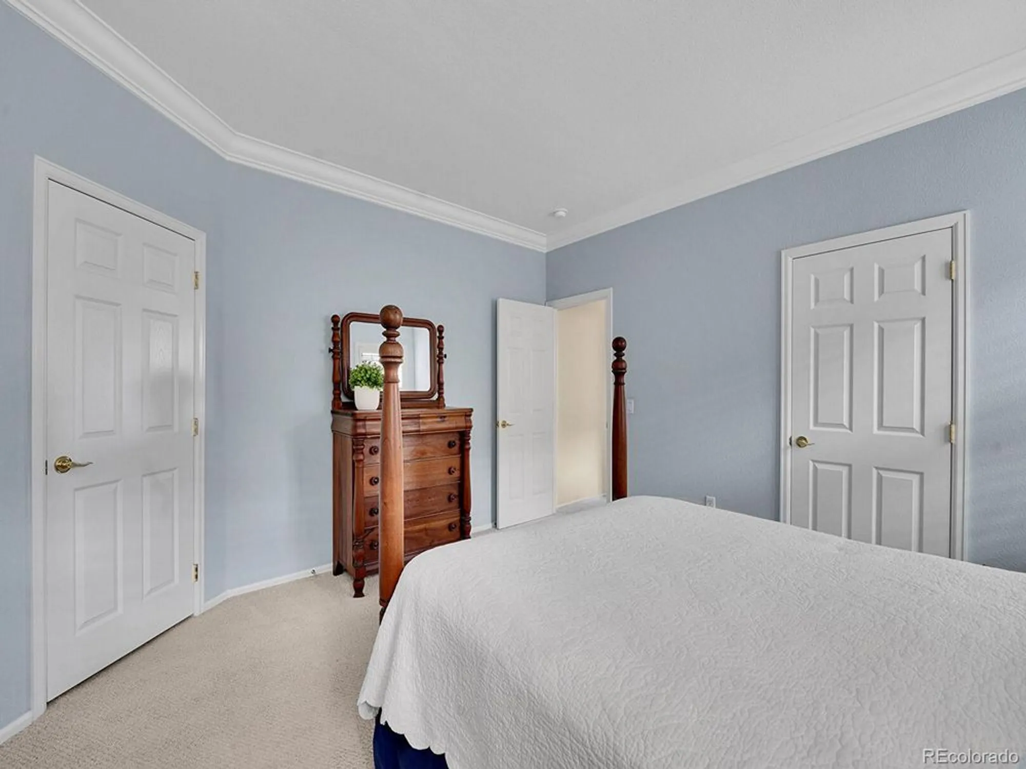 Property Slideshow image 22 of 49 | 23428 e long pl, Aurora, CO, 80016