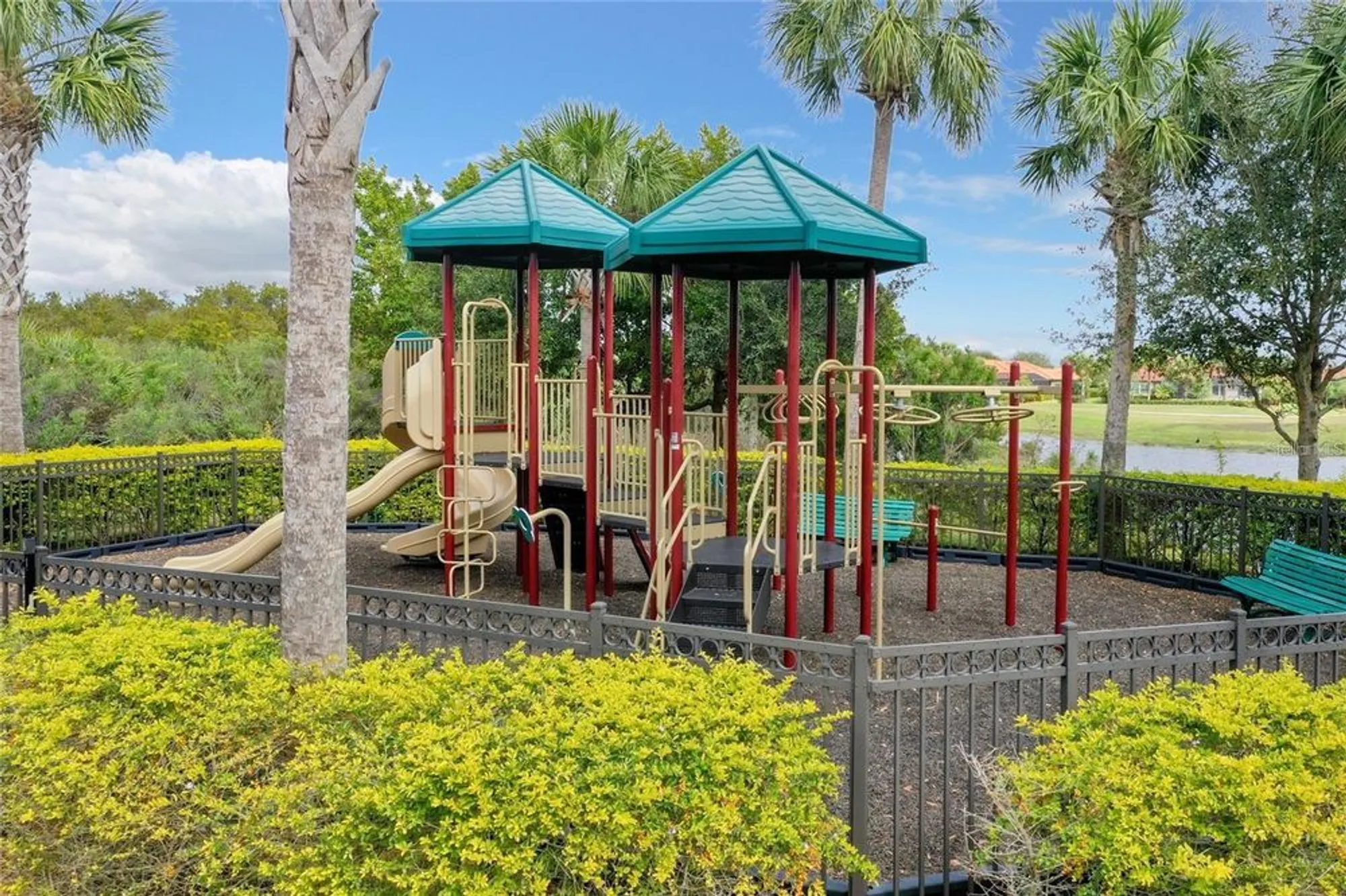 Property Slideshow image 62 of 100 | 25064 spartina dr, Venice, FL, 34293