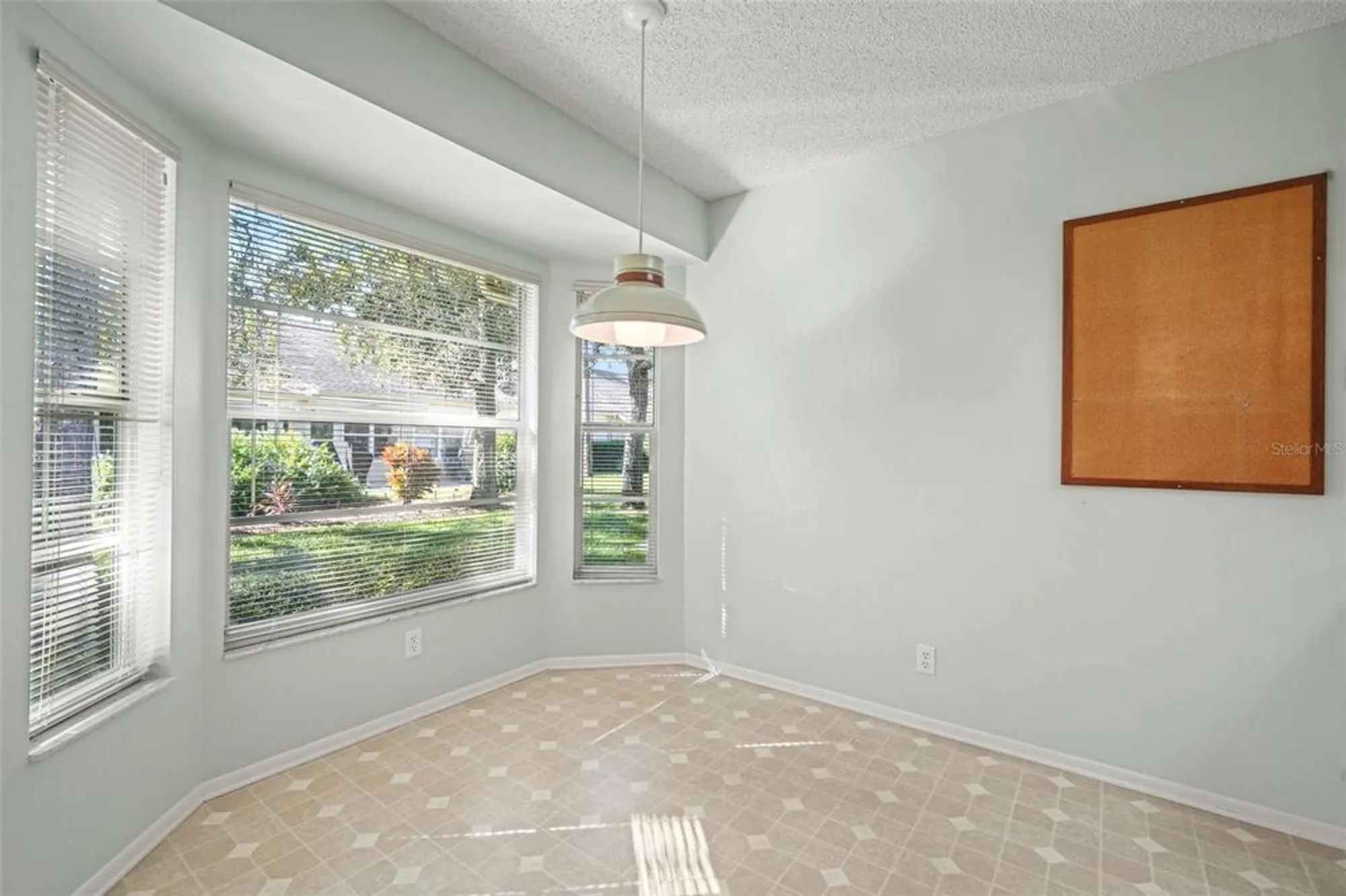 Property Slideshow image 21 of 62 | 3108 appleblossom trl, Spring Hill, FL, 34606