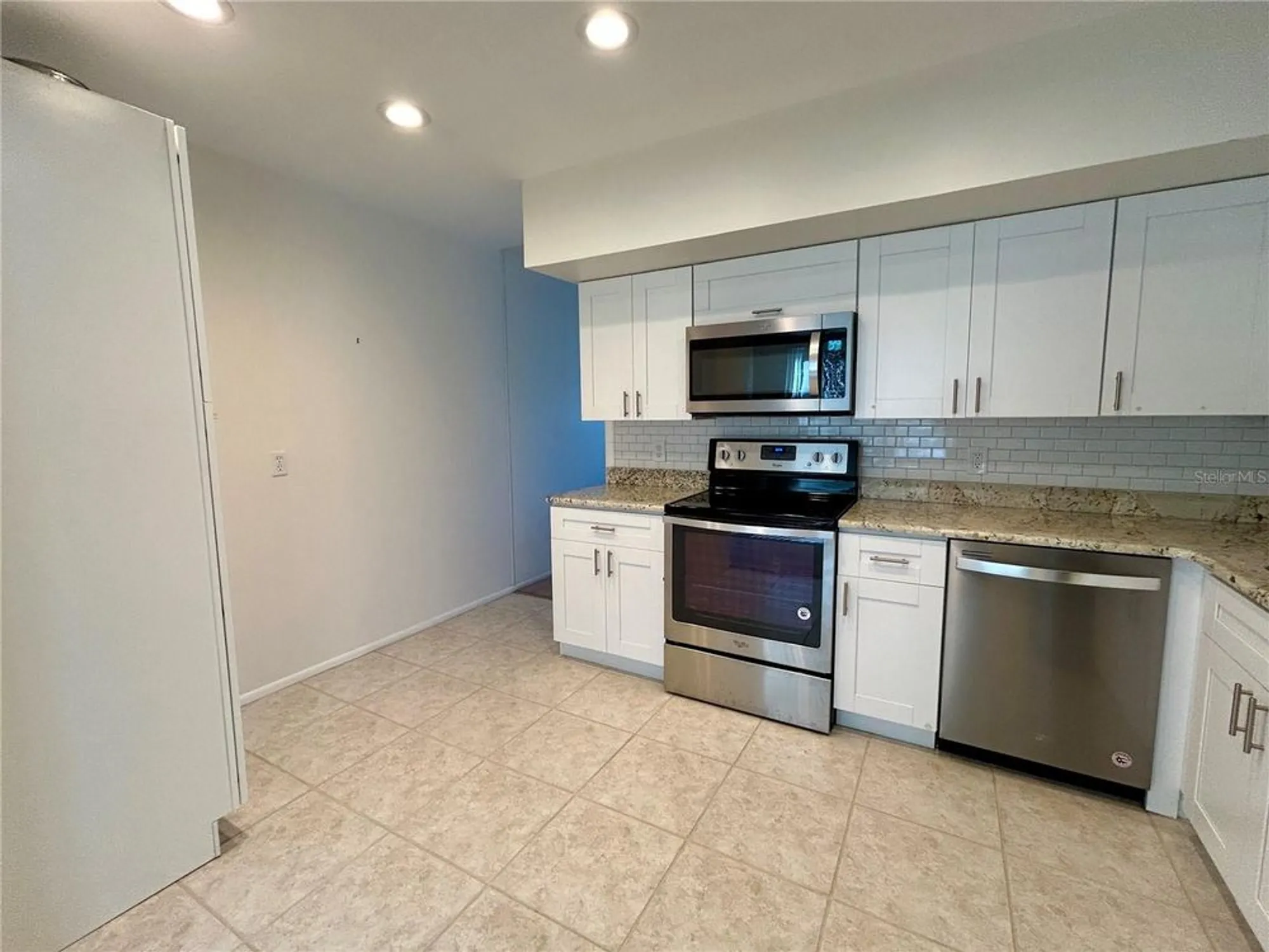 Property Slideshow image 10 of 54 | 2070 world parkway blvd apt 36, Clearwater, FL, 33763