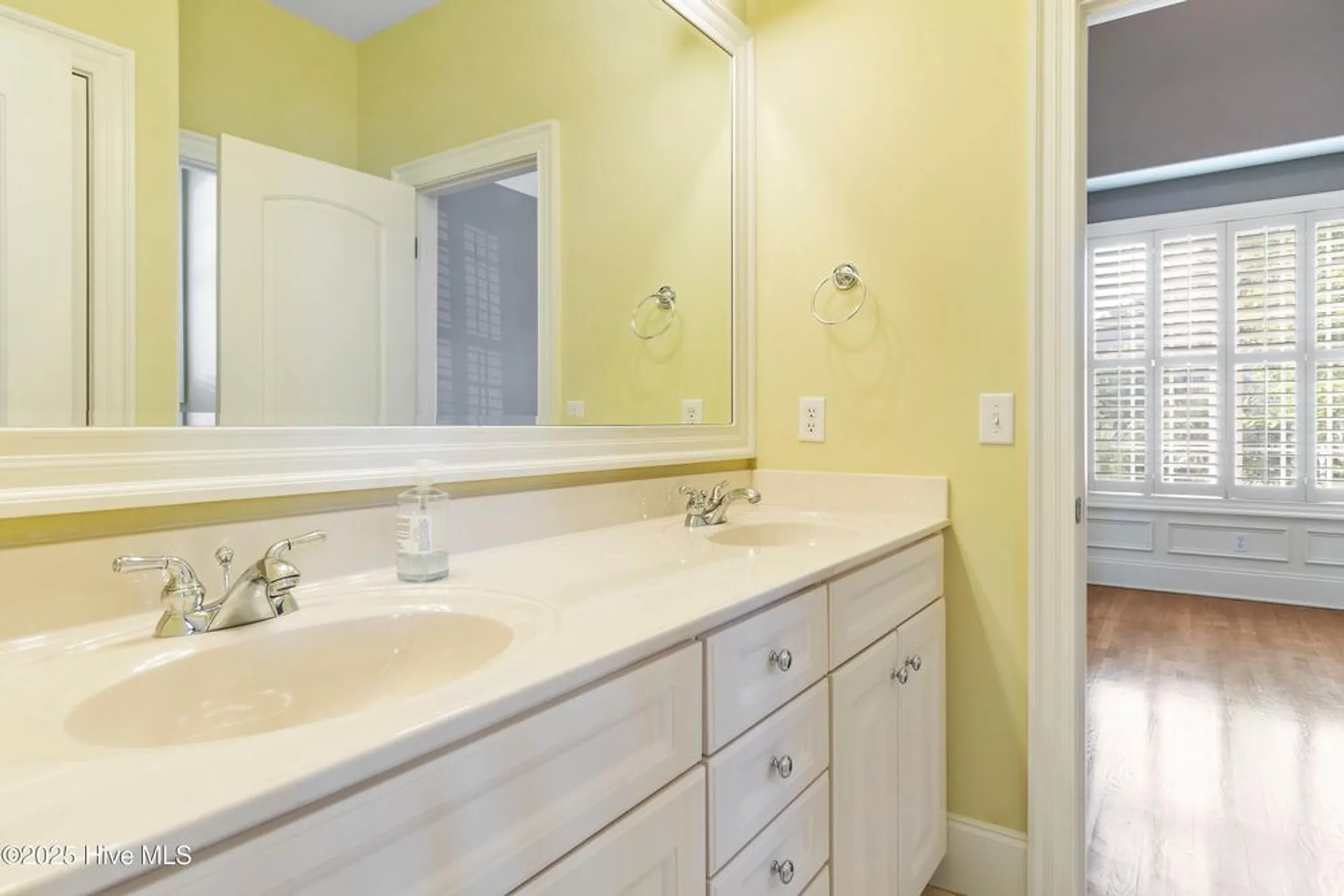 Property Slideshow image 21 of 52 | 3675 w medinah ave, Southport, NC, 28461