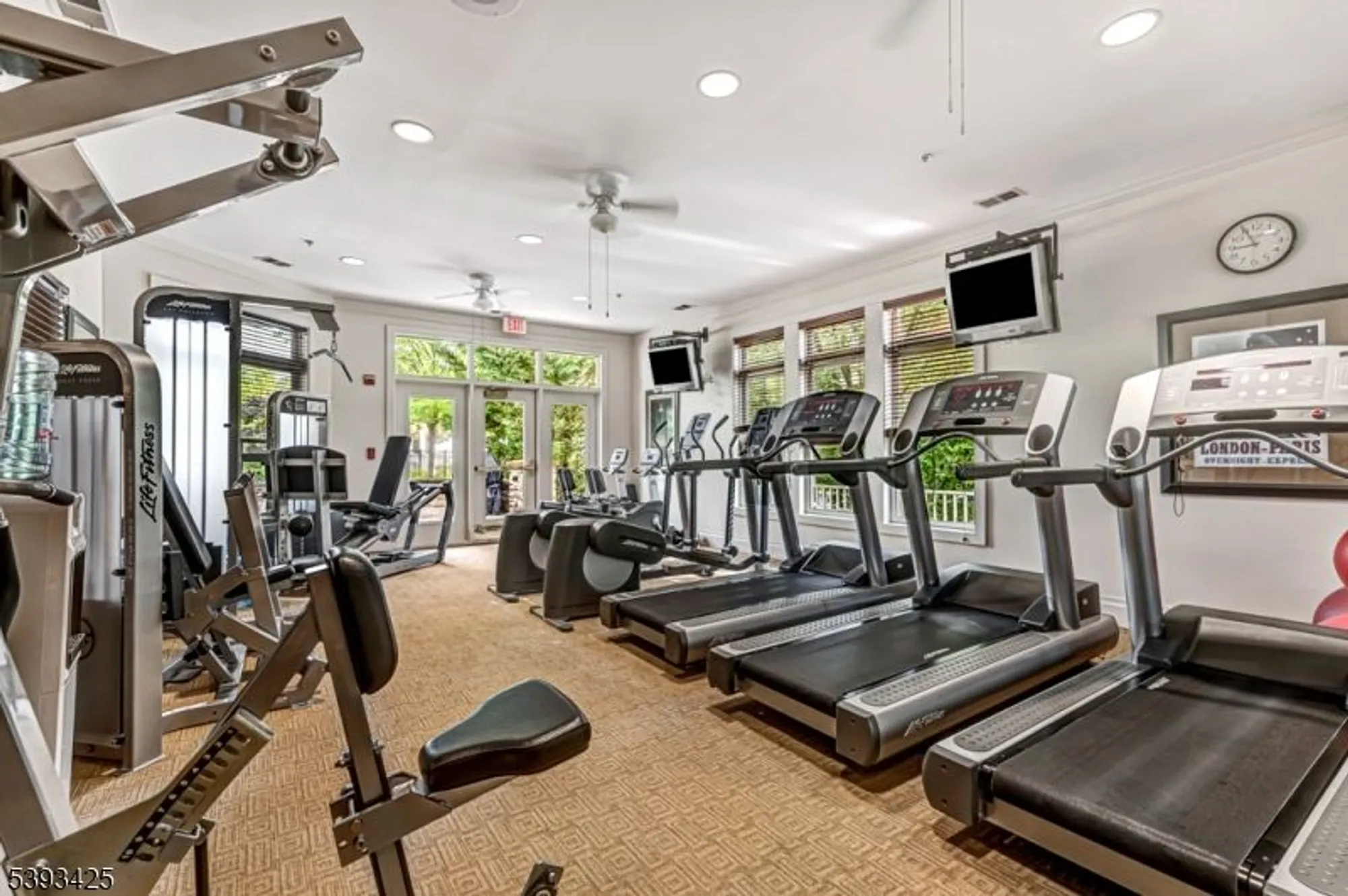 Property Slideshow image 22 of 29 | 266 victoria dr, Bridgewater, NJ, 08807