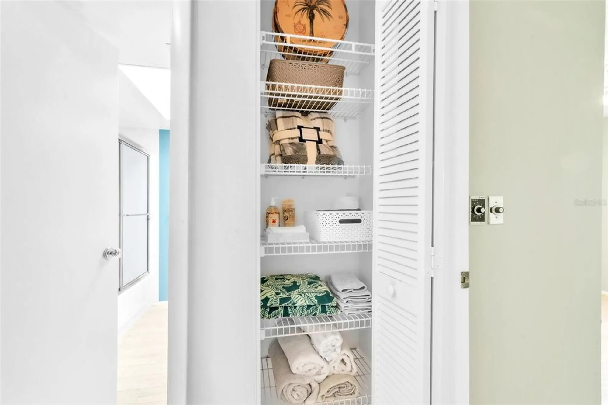 Property Slideshow image 16 of 32 | 2241 shelly dr d, Palm Harbor, FL, 34684