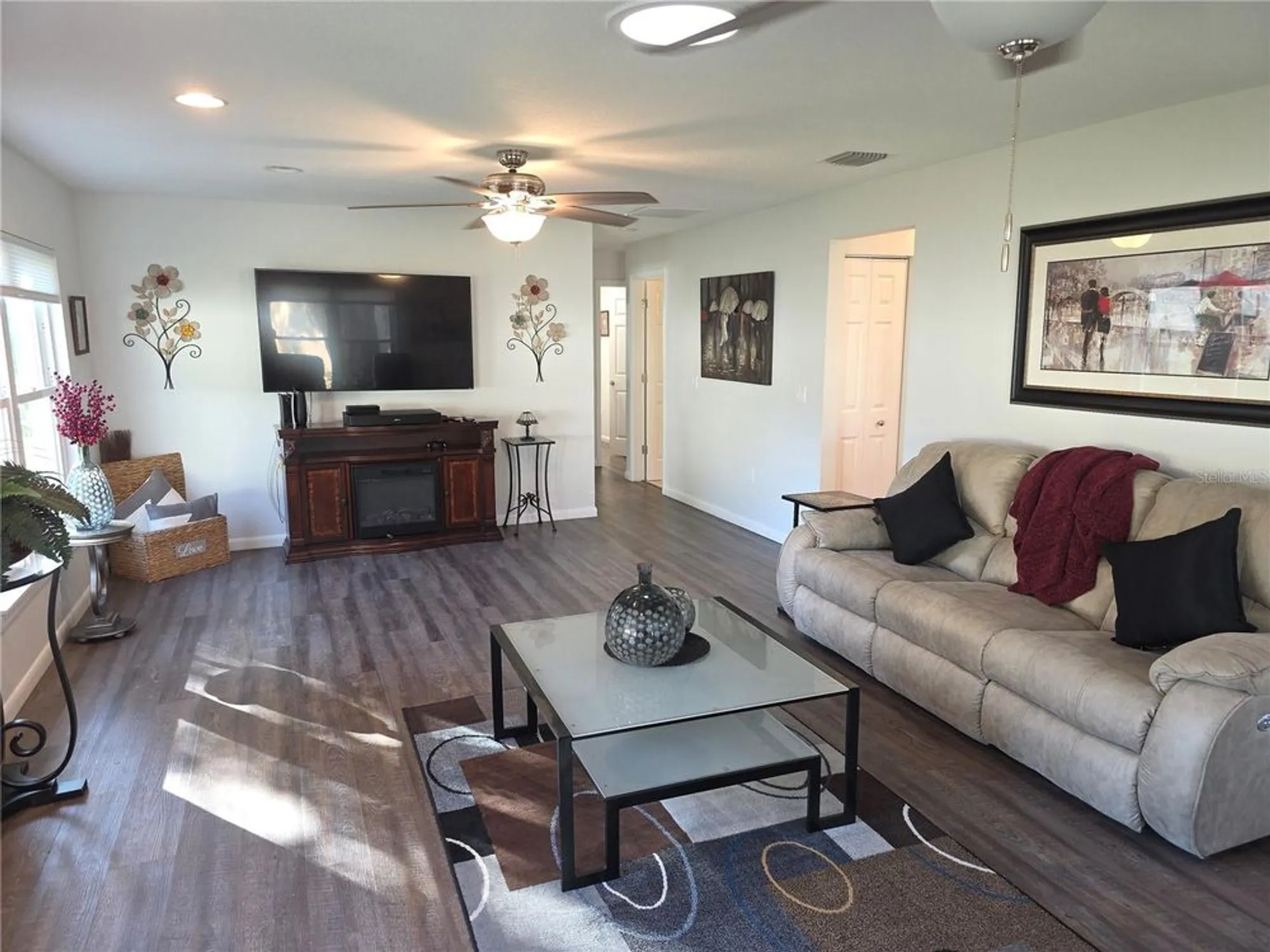 Property Slideshow image 16 of 42 | 2641 royal ridge dr, Spring Hill, FL, 34606